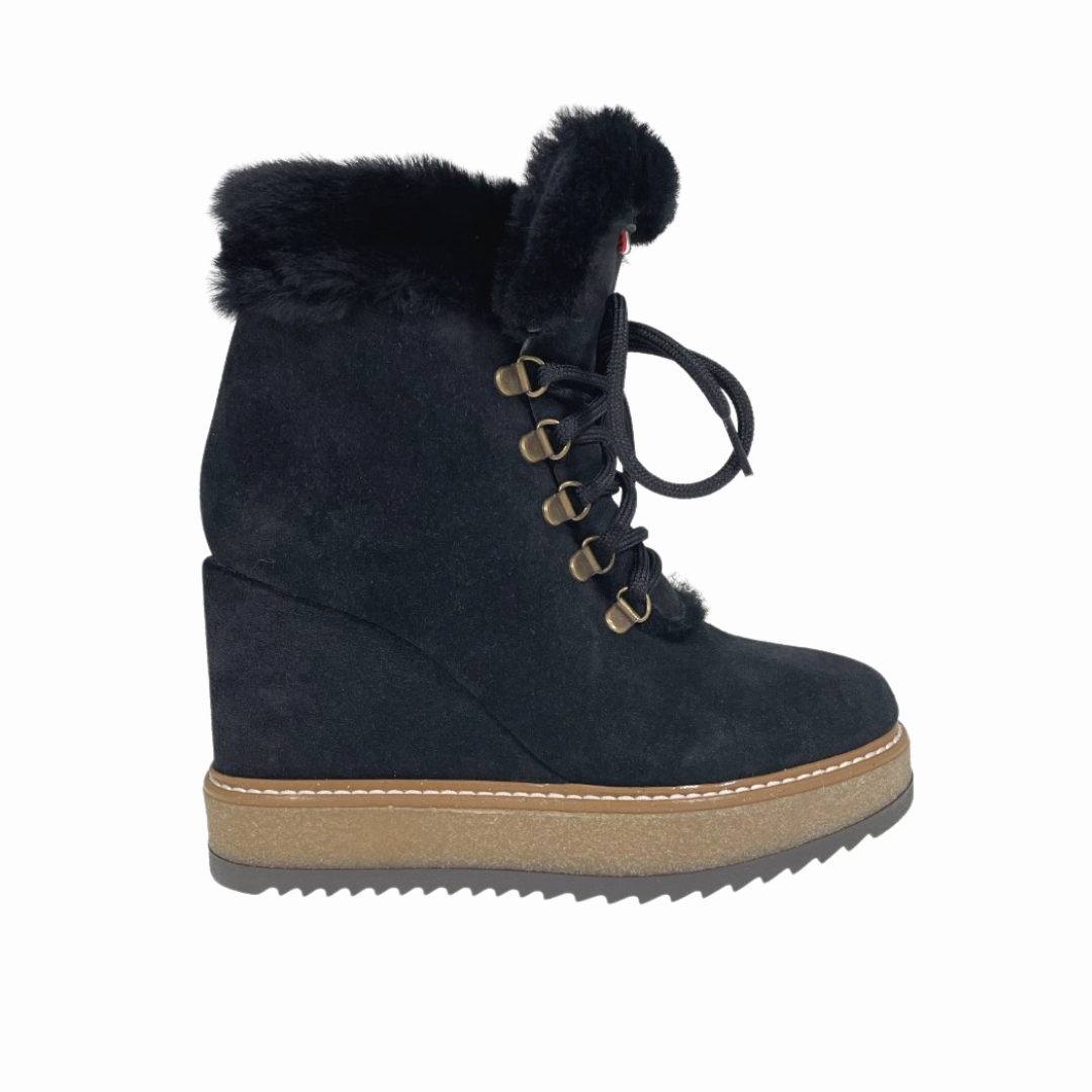 Pure Joy Padded Interior Cold Climate Winchester - Suede