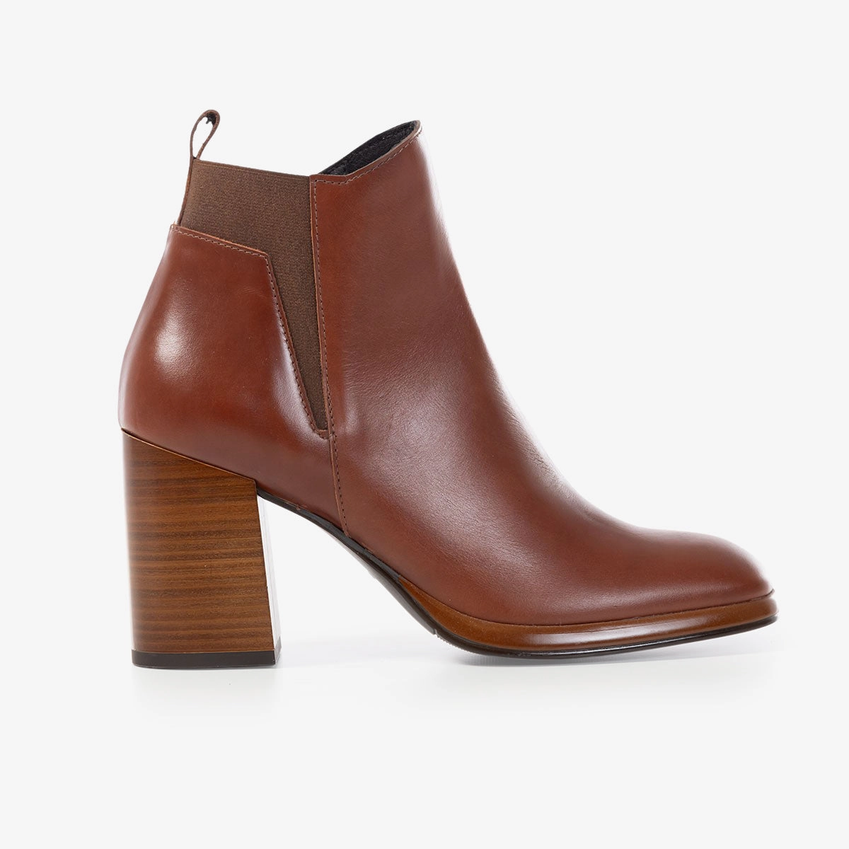 Supportive sole All-Weather Wear Saint