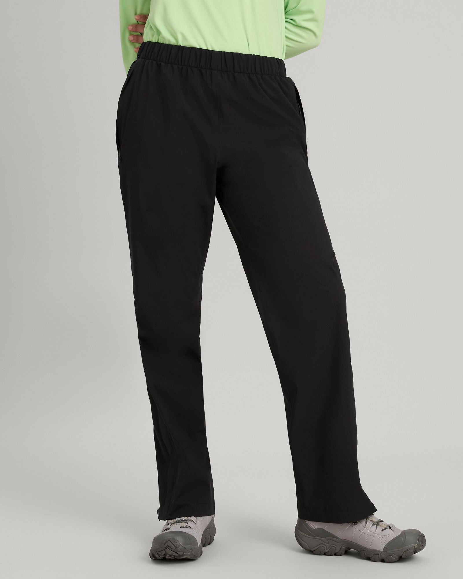 Airport Travel Beginner Level Women's Trailhead Stretch 2.5-layer Rain Pants - Black Stingray