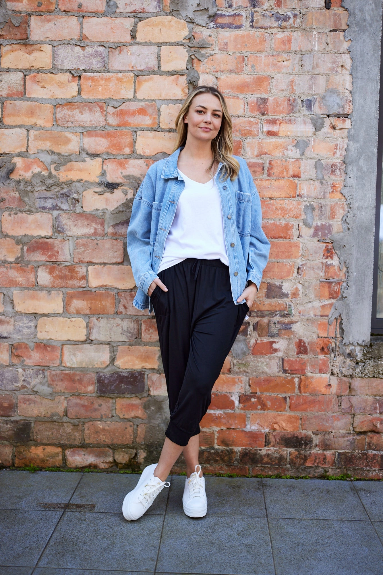 Pro Athlete Moisture Wicking Shine On Essentials Comfort Jogger Black