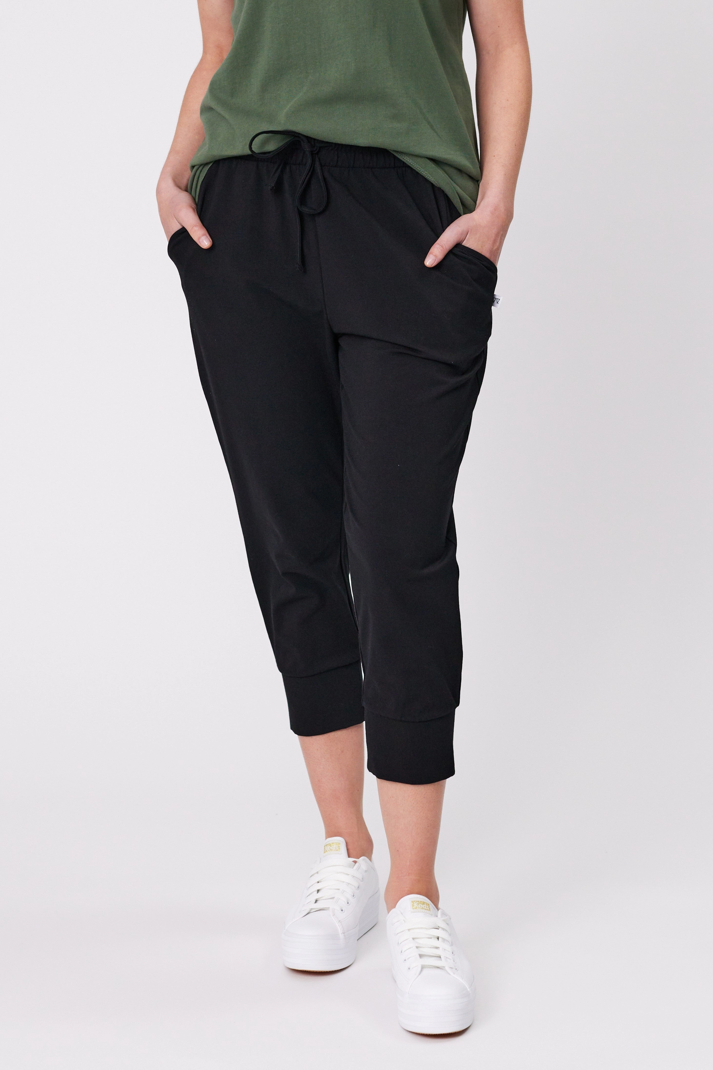 subtle style Shine On Essentials Cotton Elastane 3/4 Jogger Black