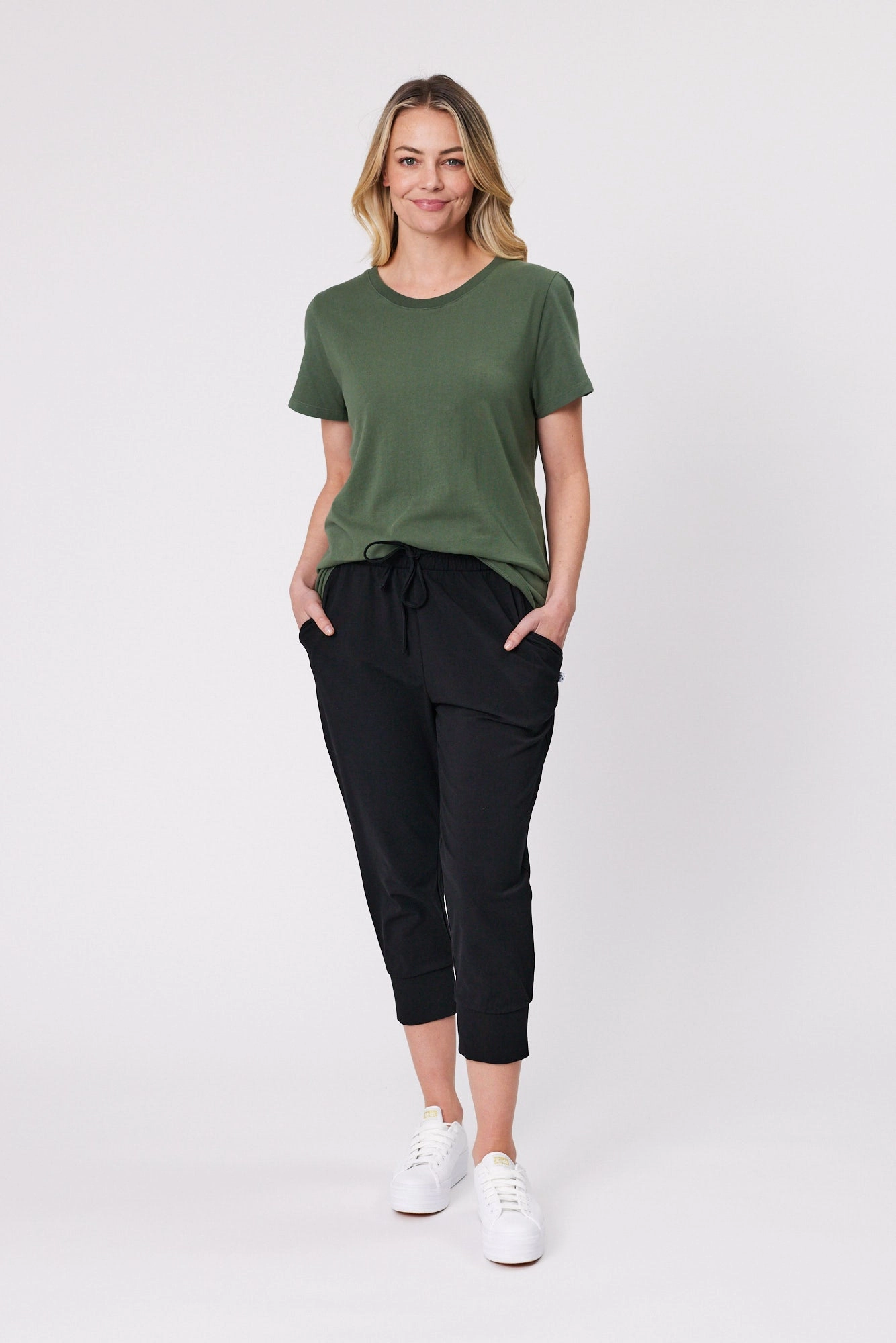 Shine On Essentials Cotton Elastane 3/4 Jogger Black Timeless Design Wear