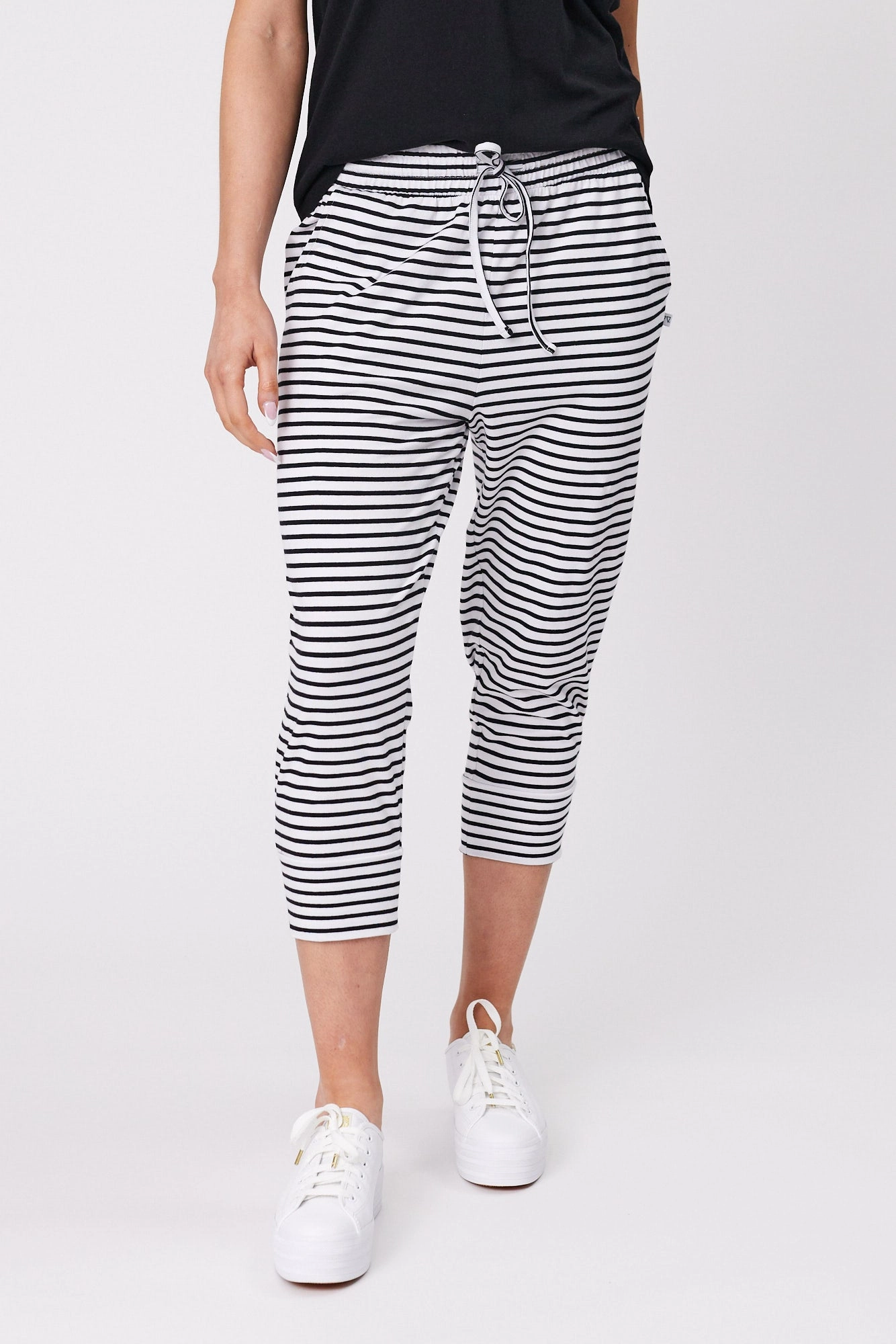 Athletic Design Eco Shopper Yoga Class Shine On Essentials Stripe Pant White Black Stripe
