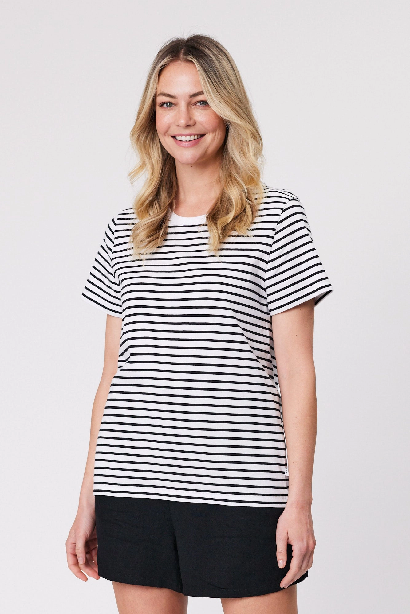 Chilly Comfort Wear Shine On Essentials Stripe Tee White Black Stripe