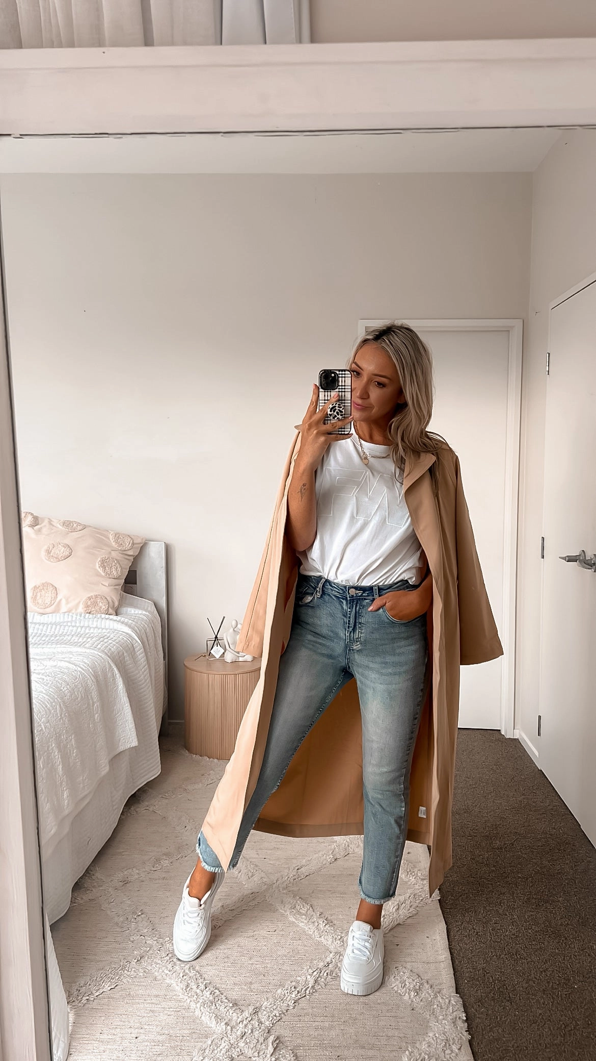 Shine On Label Asher Straight Leg Jean Indigo All-Season Fit Active Lifestyle Durable Stitch