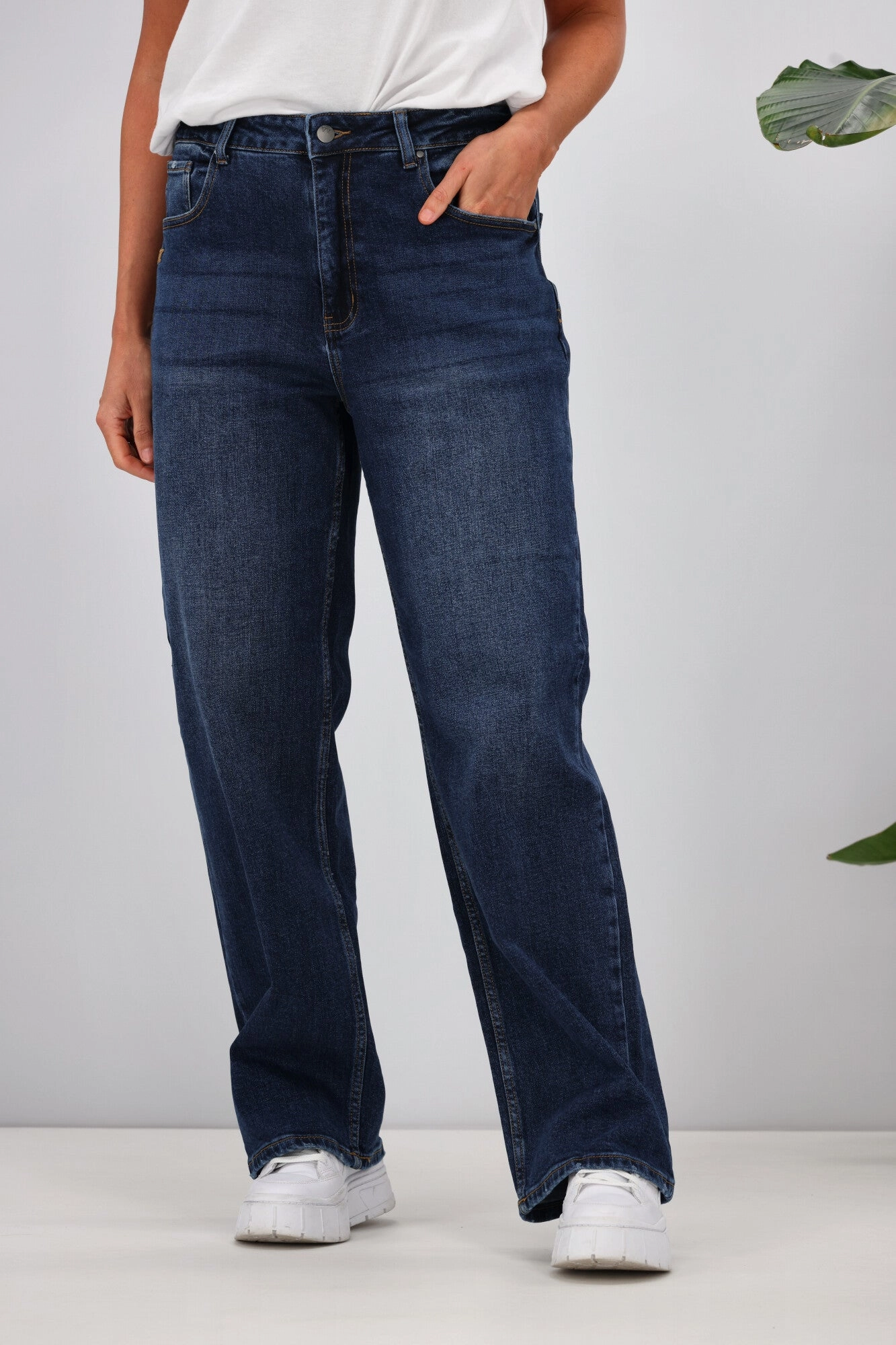 Luxury Choice Durable Stitch Shine On Label Atlas Relaxed Fit Jean Indigo