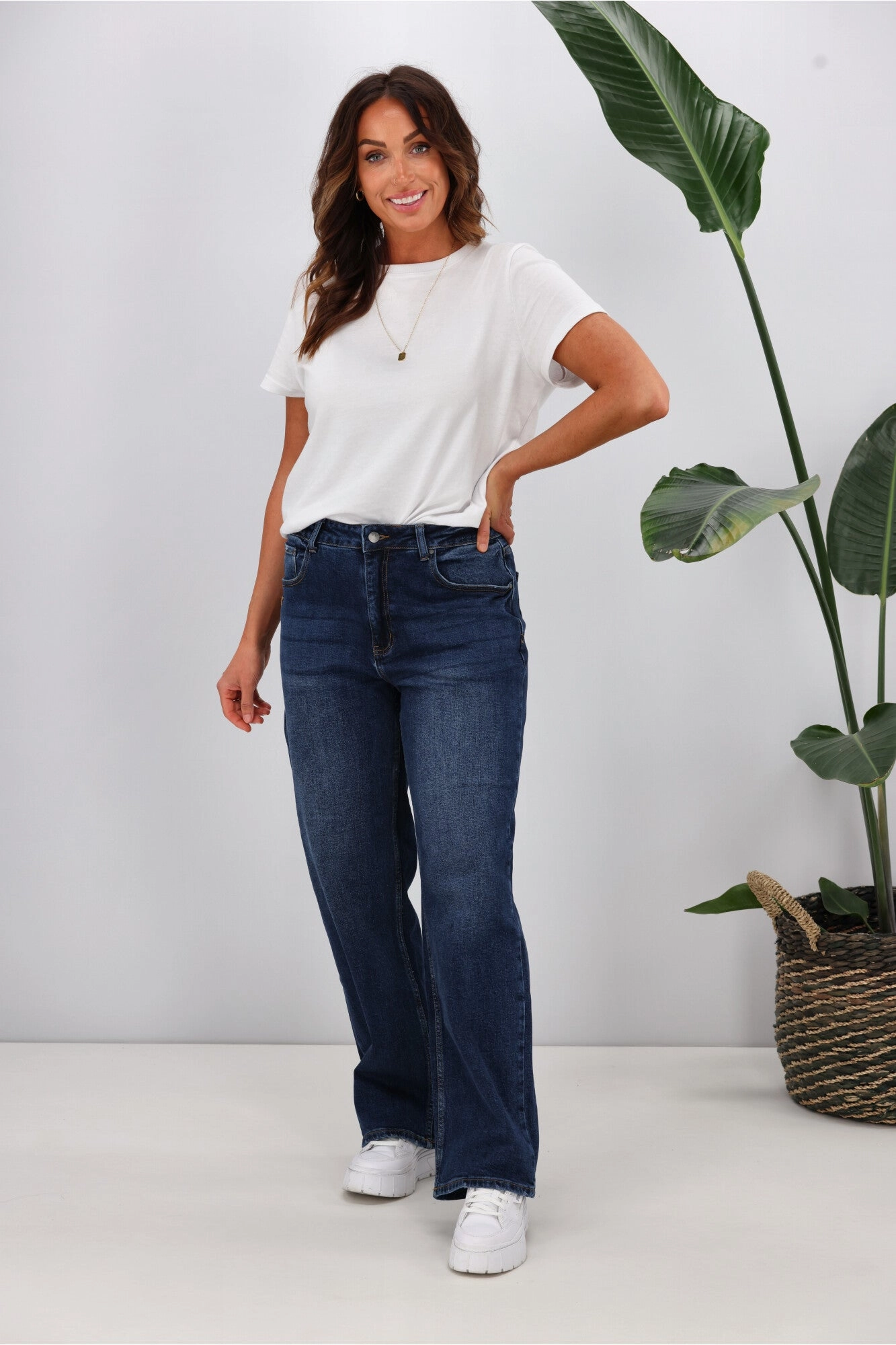 Non-Restrictive Fit Unisex Style Four Way Shine On Label Atlas Relaxed Fit Jean Indigo