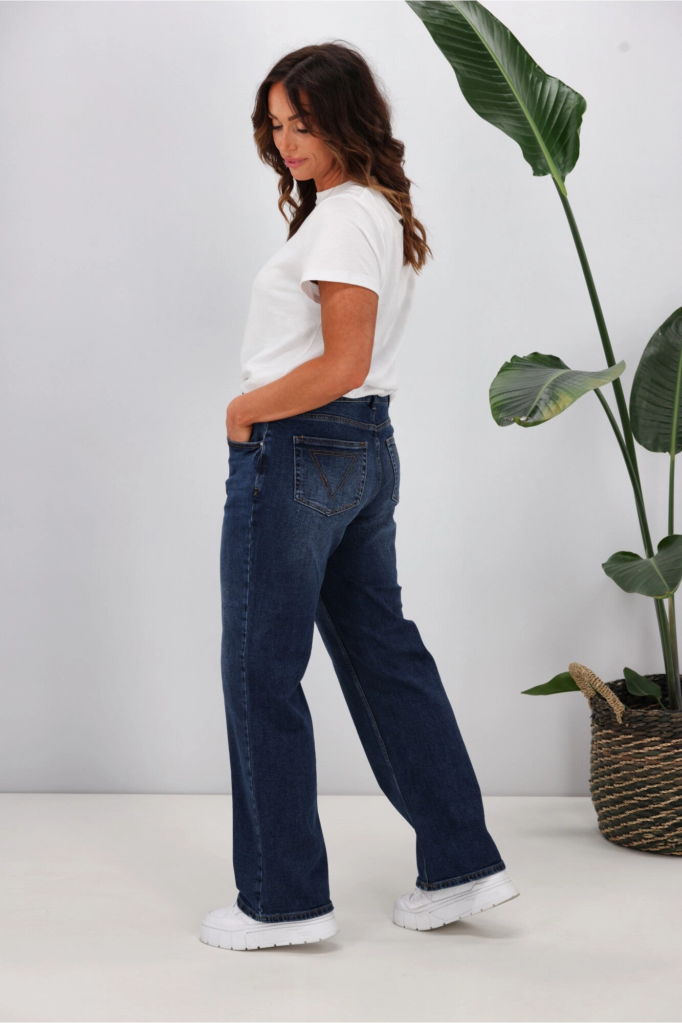 Zen Mode Shine On Label Atlas Relaxed Fit Jean Indigo
