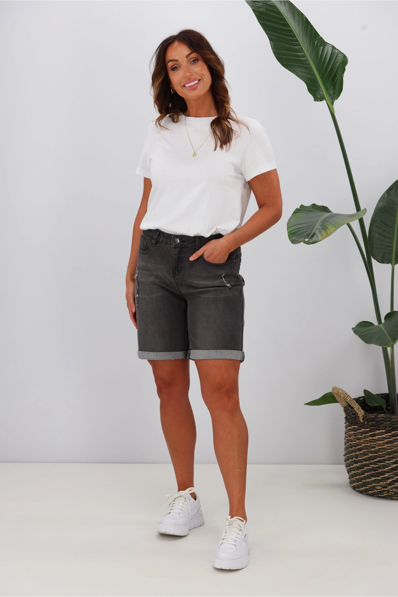 Shine On Label Boyfriend Shorts Washed Charcoal Versatile Fit