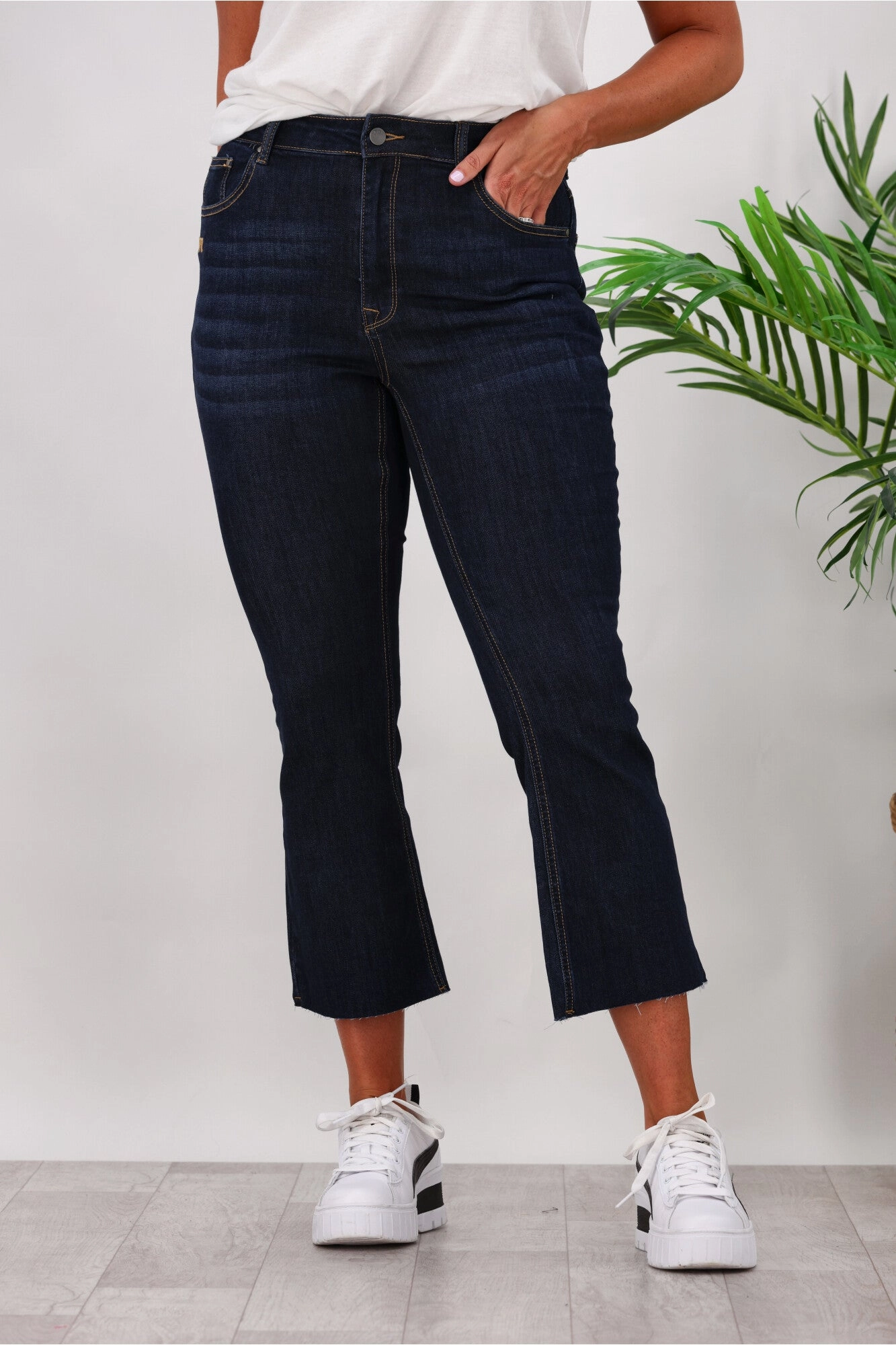 Shine On Label Devon Cropped Bootcut Jean Mid Rise Support