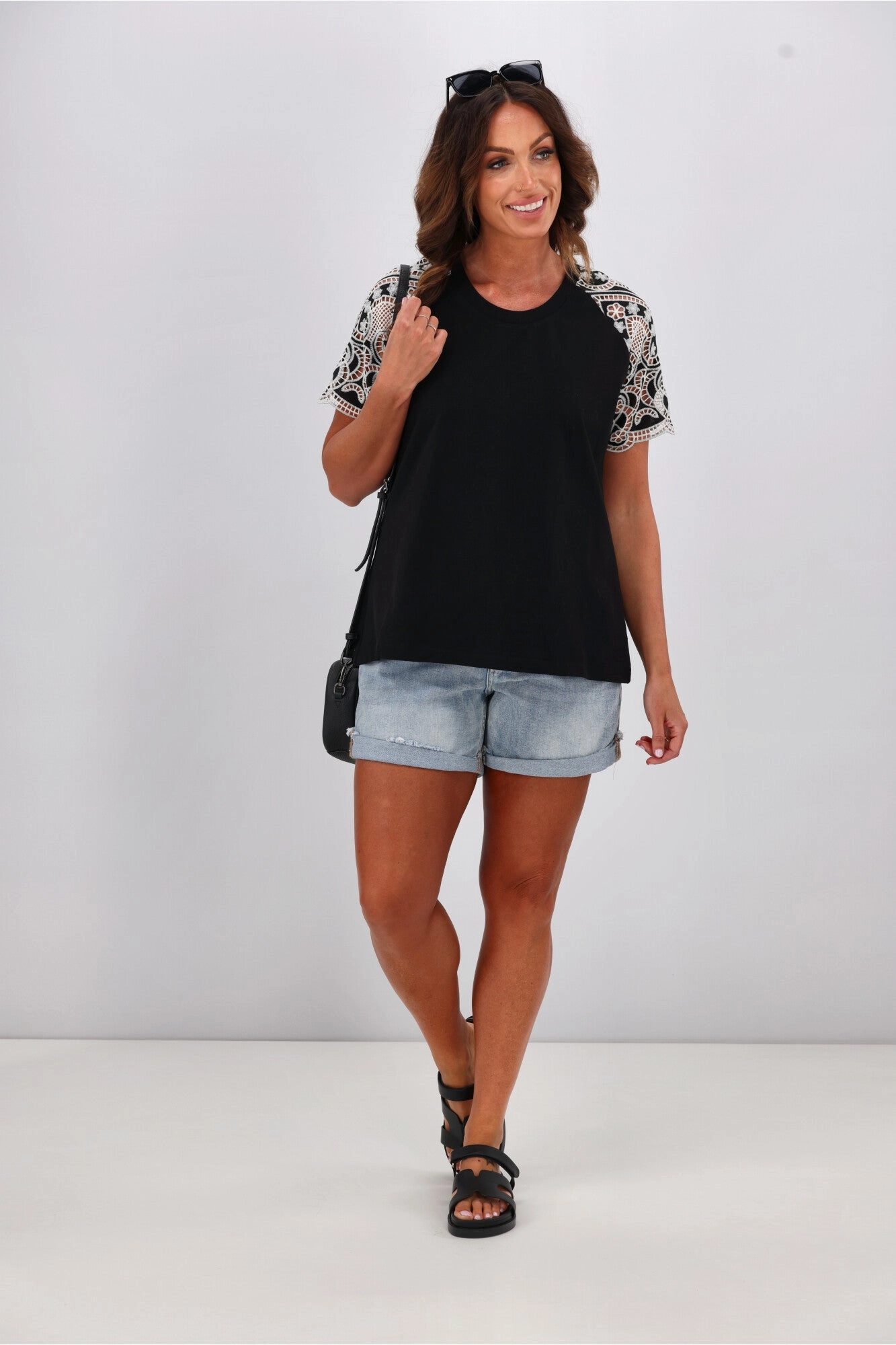 Minimal Comfort Style Shine On Label Dorset Embroidery Cut Out Top Black