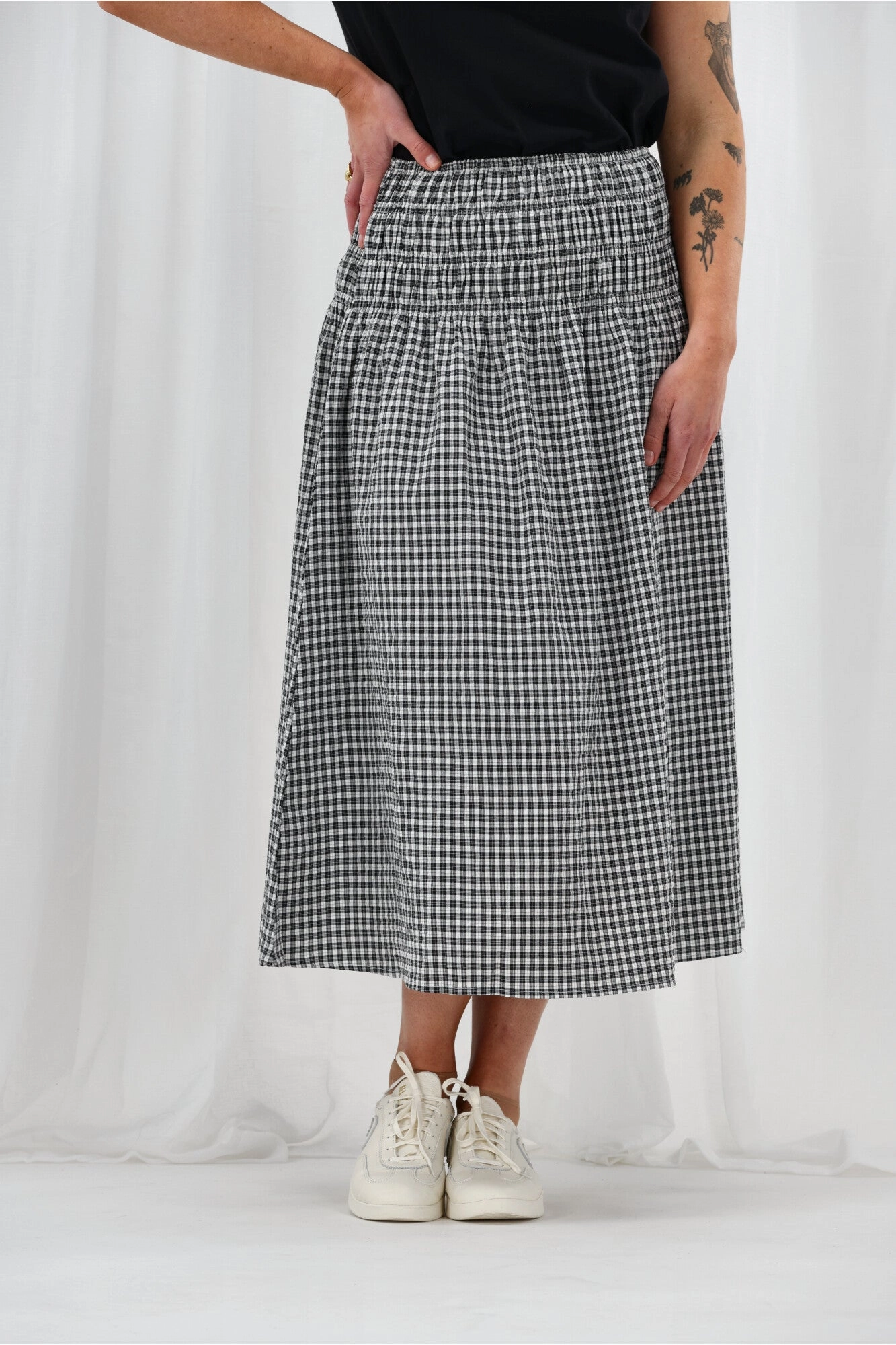 Shine On Label Haylene Shirred Waist Skirt Black Gingham Water resistant coating Street Attire