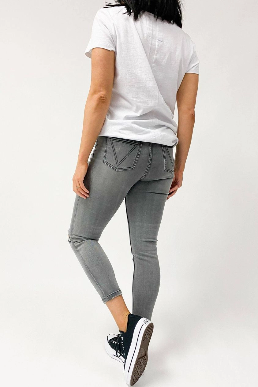 Shine On Label Jagger Cropped Slim Leg Jean Washed Charcoal Work Commute Slim Fit Sleek and Slim