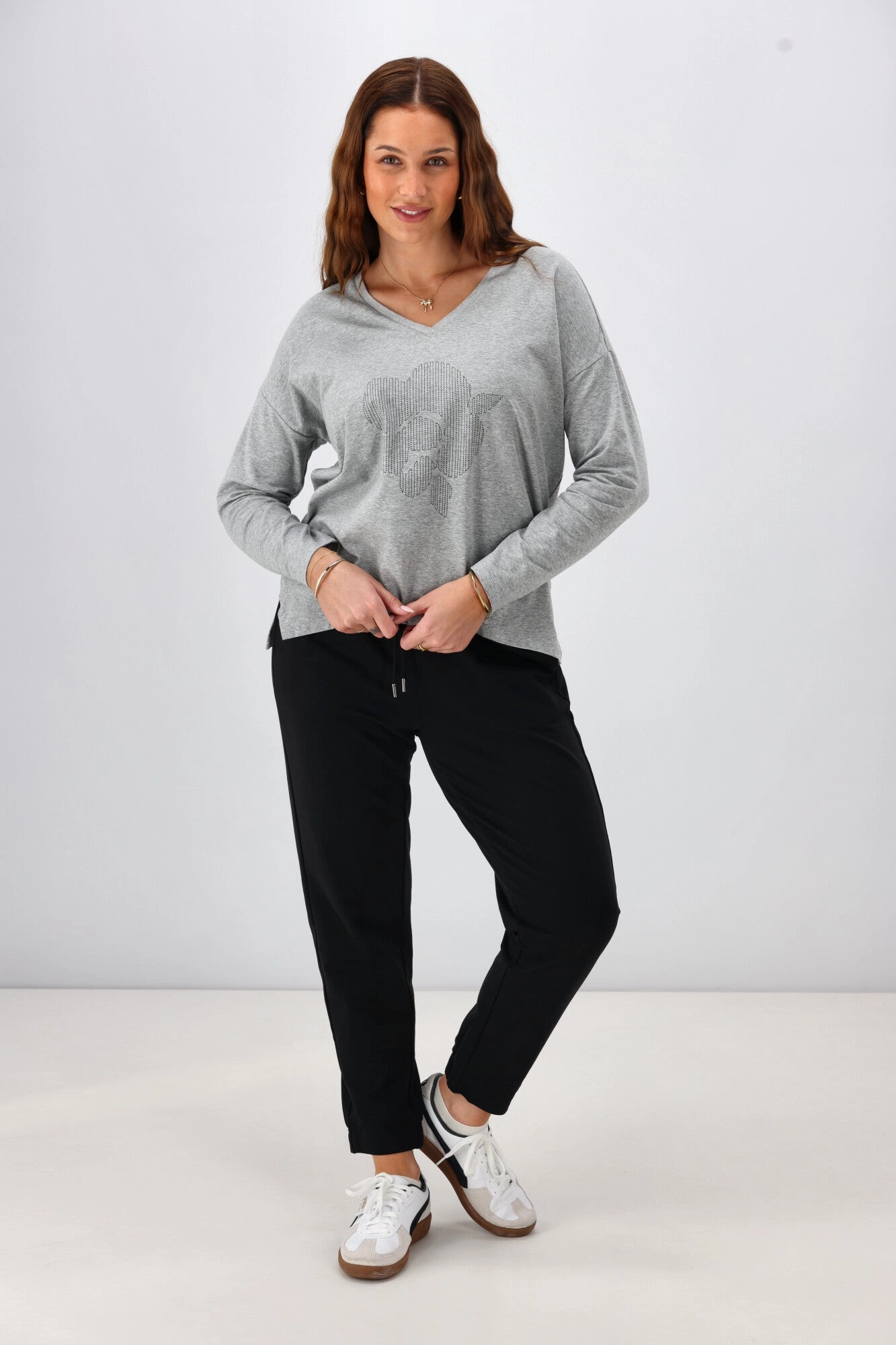 ComfortOptimizedConstruction Cozy Fit Wear Shine On Label Leith Boxy Oversized V Neck Tee Grey Marle