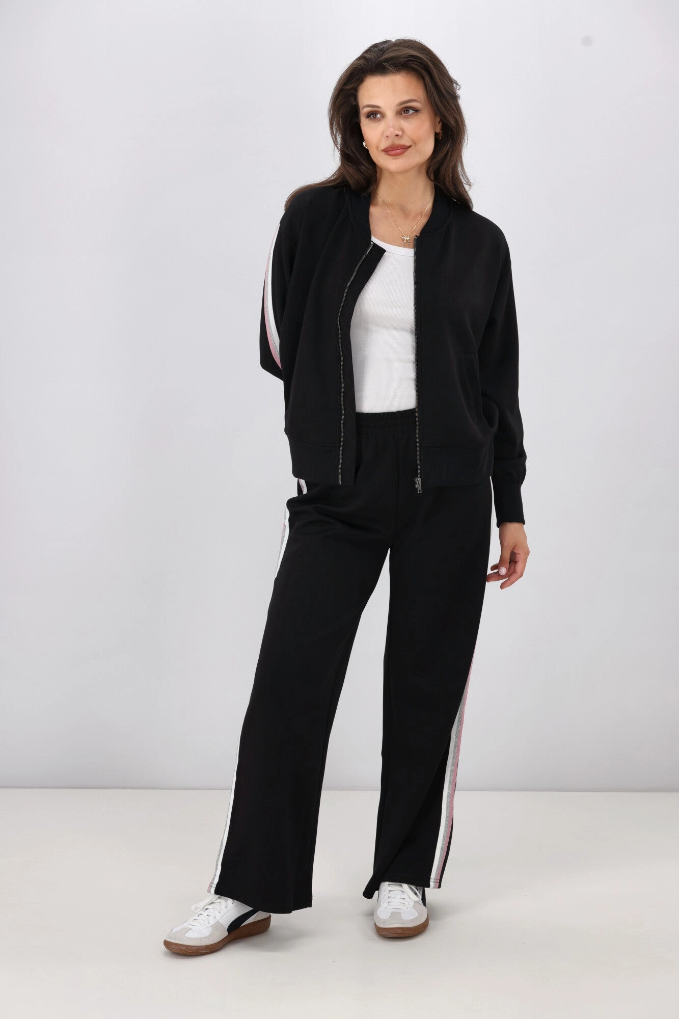 Transitional City Fit Stretch Material Shine On Label Maddie Bomber Jacket Black