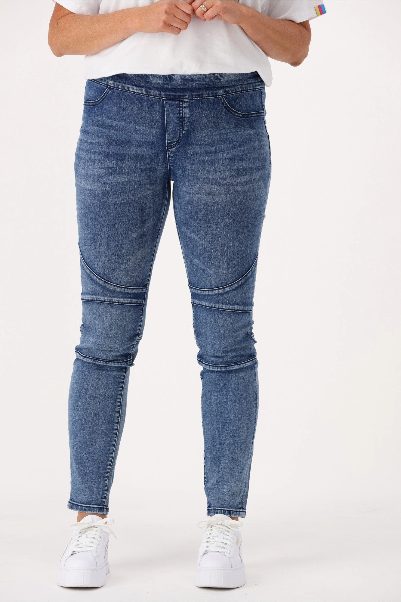 Shine On Label Mykel Pull On Paneled Jeans Indigo Mountain Hike Body Shaping Sport Flex