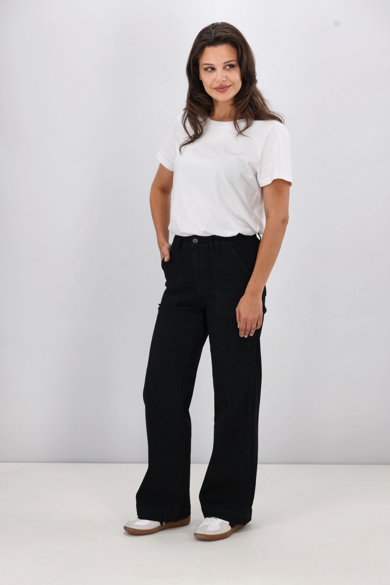 Shine On Label Noah Wide Leg Patch Pocket Jeans Black Lightweight Flexible Fabric