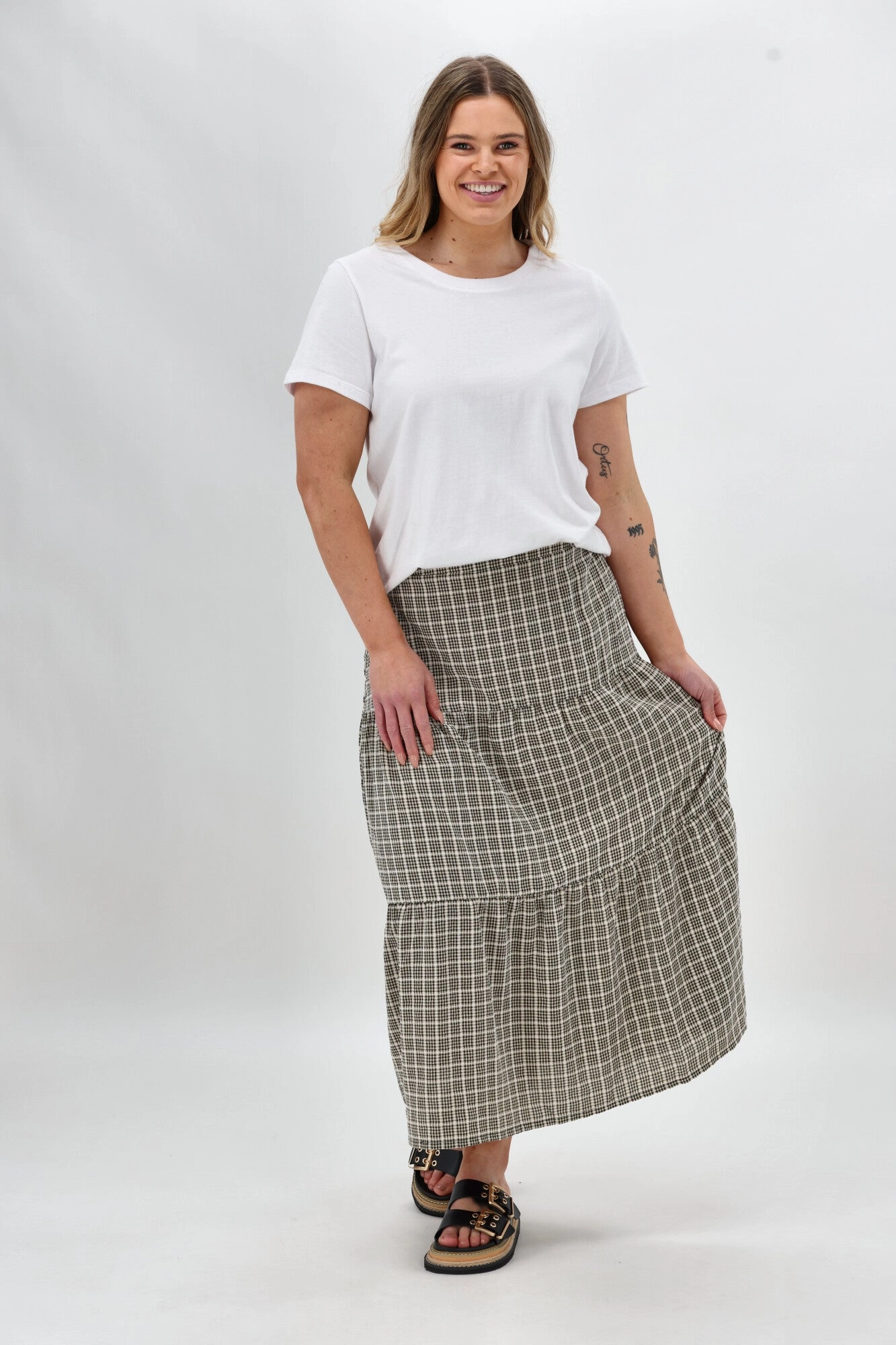 Refined Finish Shine On Label Siemina Tiered Skirt Black Natural Check
