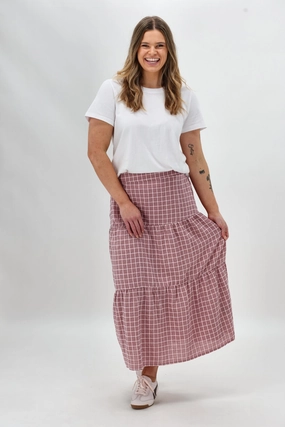 Shine On Label Siemina Tiered Skirt Pink Chocolate Check Gentle Wear Fashion Forward