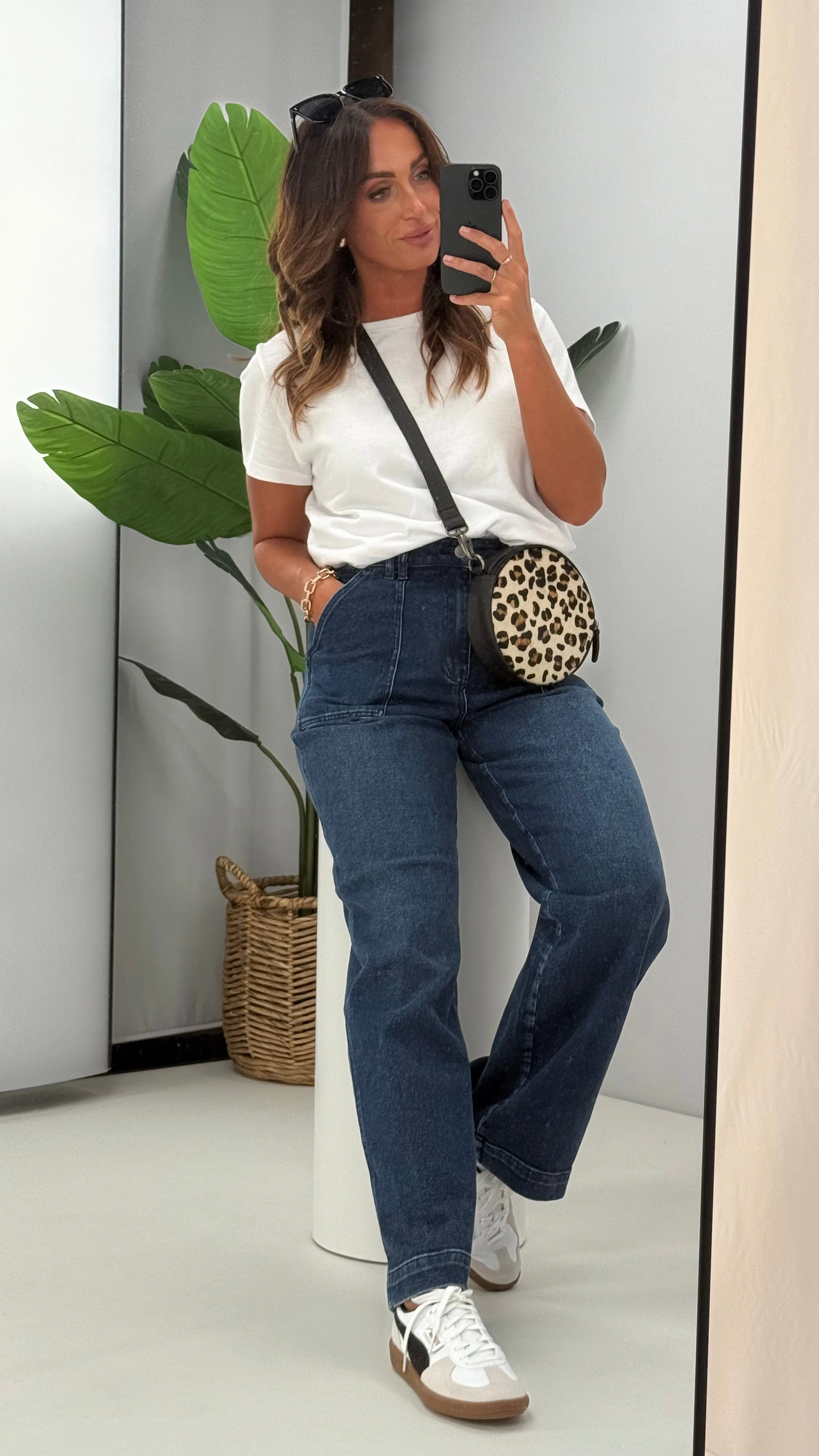 Silky Soft Movement Essential Shine On Label Noah Wide Leg Patch Pocket Jeans Indigo