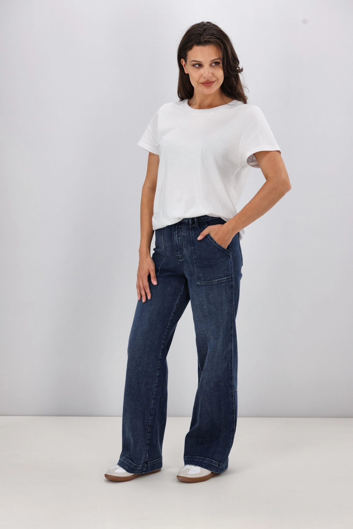 Chic Fit Shine On Label Noah Wide Leg Patch Pocket Jeans Indigo