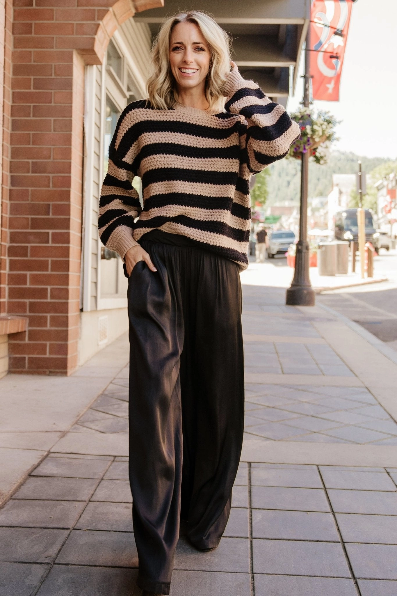 Quick drying material Sustainable Sourcing Certified Liam Chunky Knit Sweater | Tan   Black