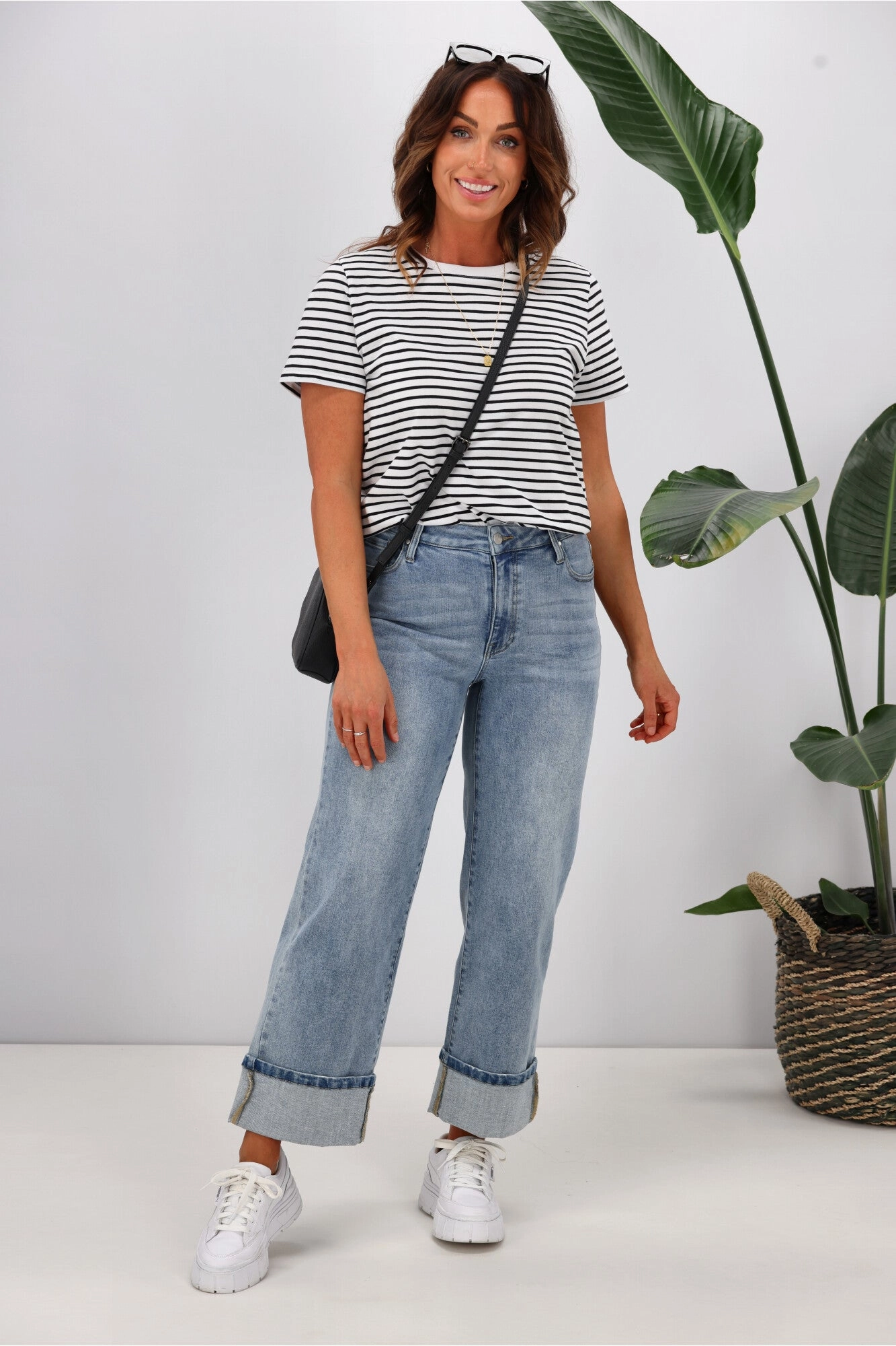 Sporty Wearable Flexible Waistline Design Shine On Label Zeke Wide Leg Jean with Turn Up Hem Washed Blue