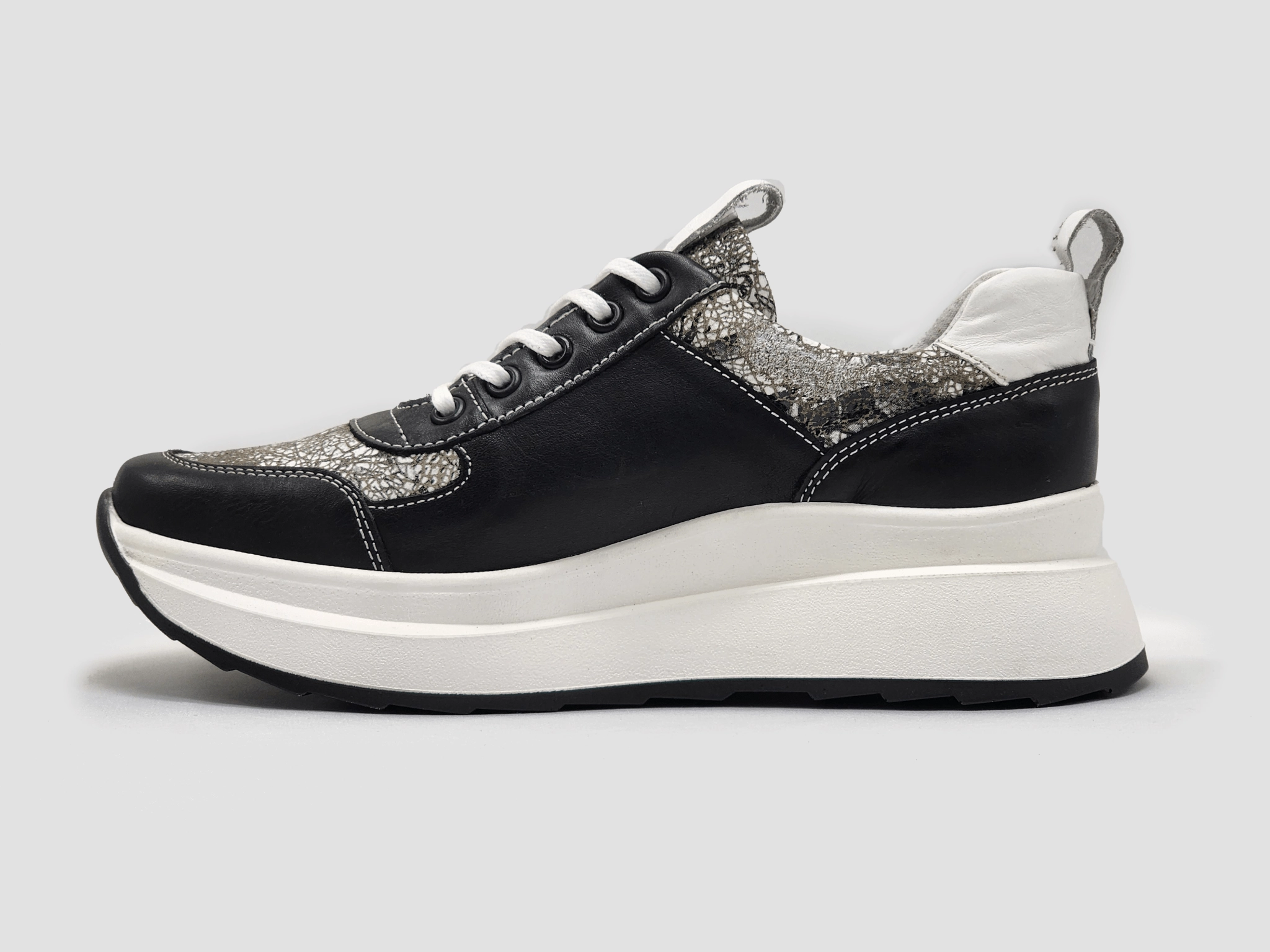 Foot Vent Mobility Ease Women's Focus Leather Shoes - Black