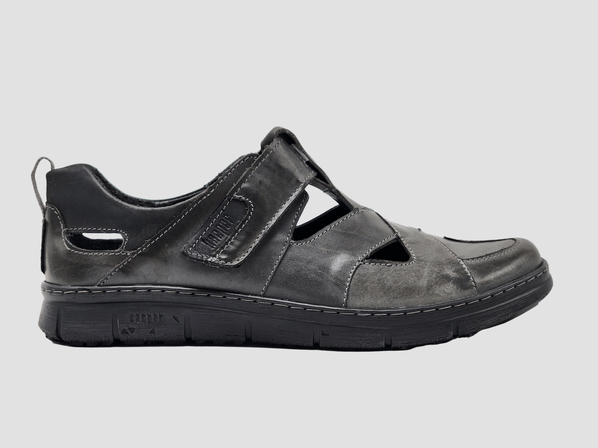 footbed cushioning Men's Everyday Closed-Toe Leather Sandals - Graphite