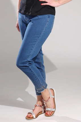 Crisp Look Leisure Ready Pull on Wonder Denim Capri Jeans | MID INDIGO | 6624A1