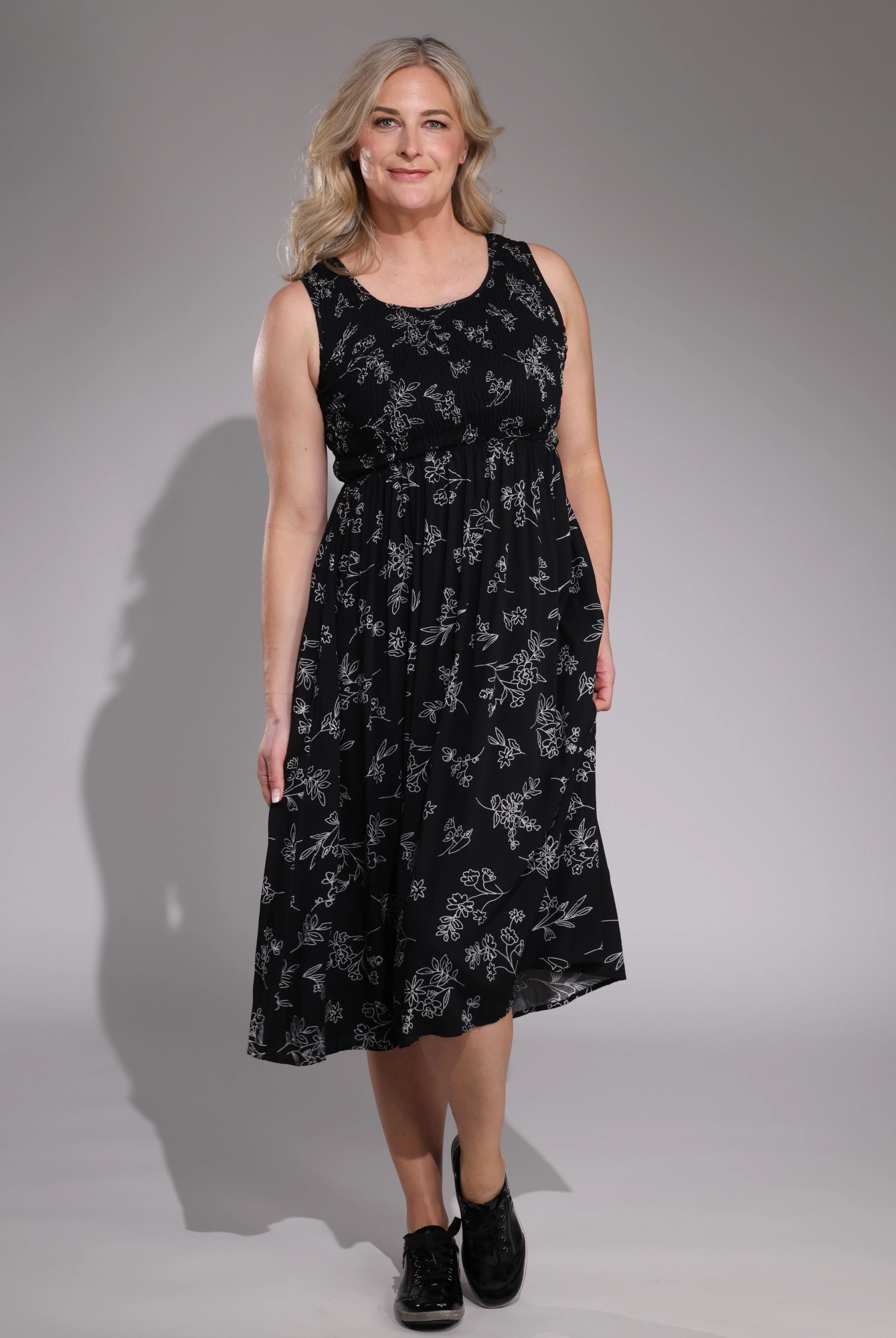 Stretchable Dress | Blk White Stitch Floral | 3357C1