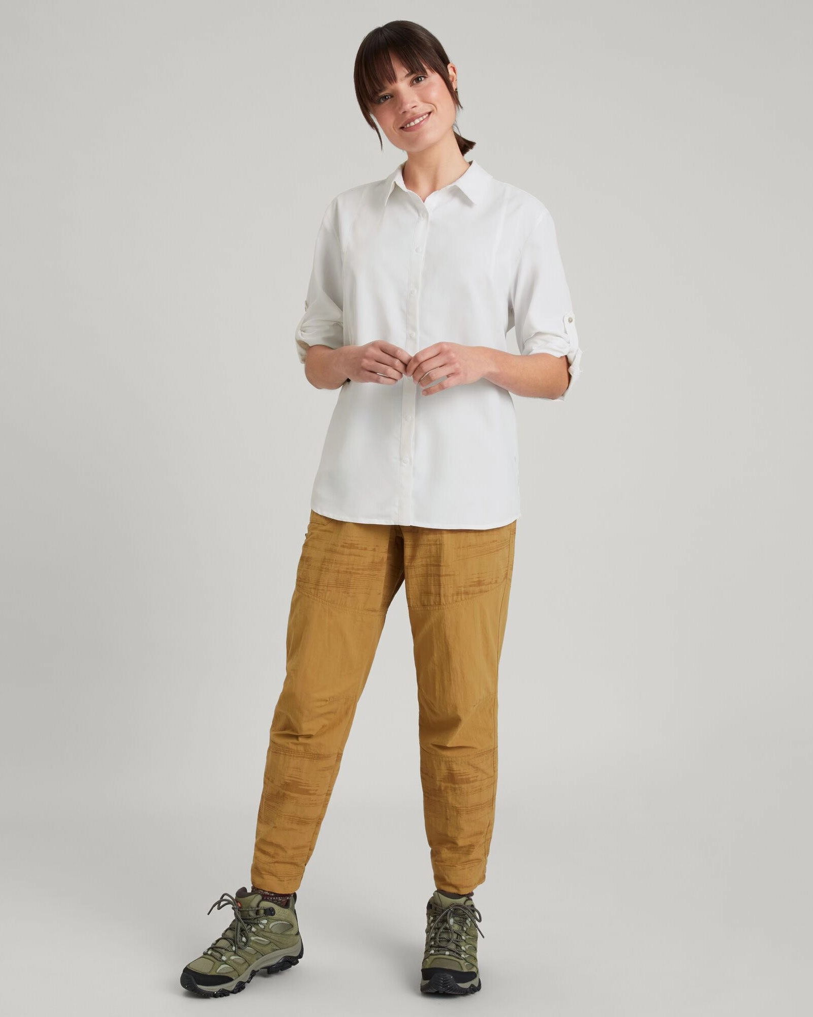 Versatile Styling Wrinkle Resistant Material SUN-Scout UPF Women's Long Sleeve Shirt - White