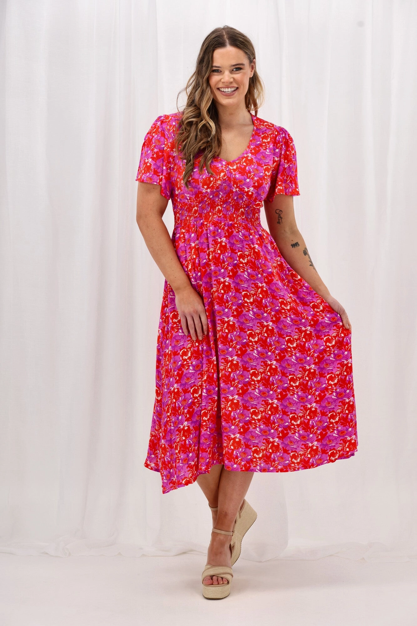 Smooth Texture Chill Edge Sunday Boho Fiona Flutter Sleeve Midi Dress Red Floral Print