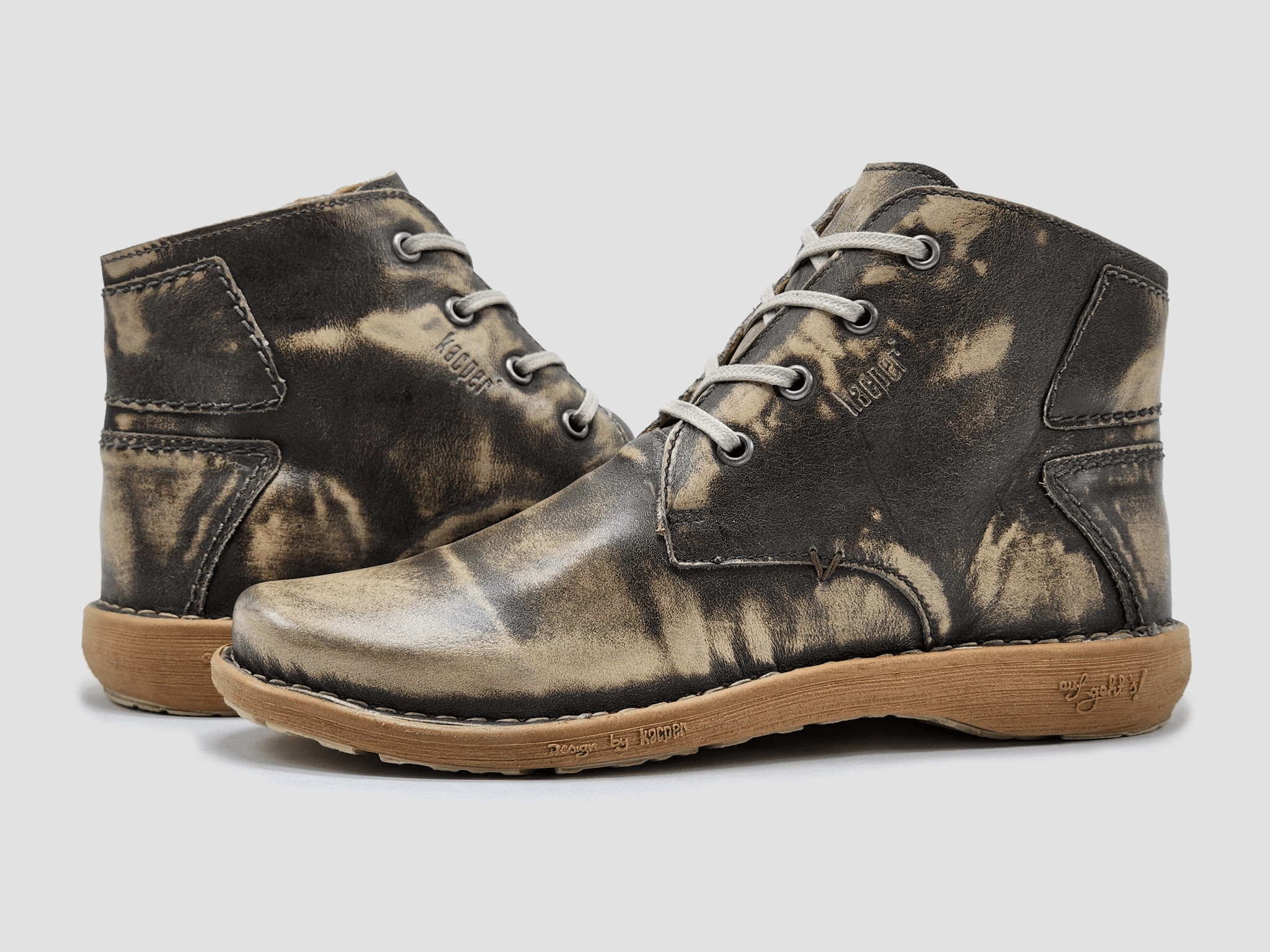 Women's Old-Fashioned Zip-Up Leather Boots - Brown Traction Sole Waterproof Weekend Wanderer