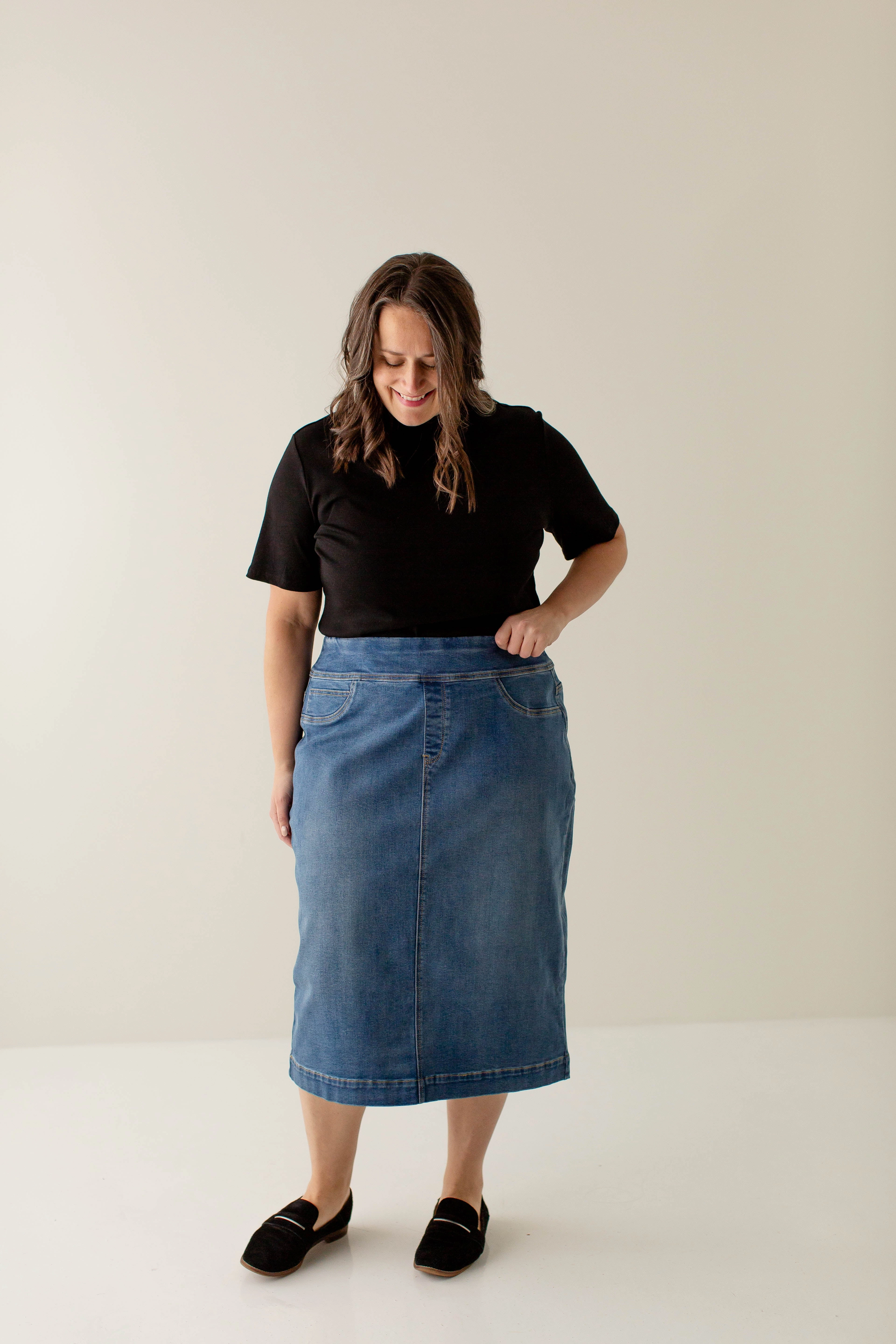 Draped Silhouette 'Sara' Classic Knee Length Skirt in Medium Wash