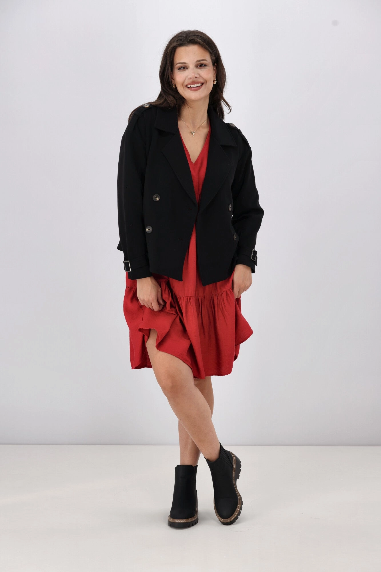 Articulated Knees Shine On Label London Cropped Ponte Trench Black