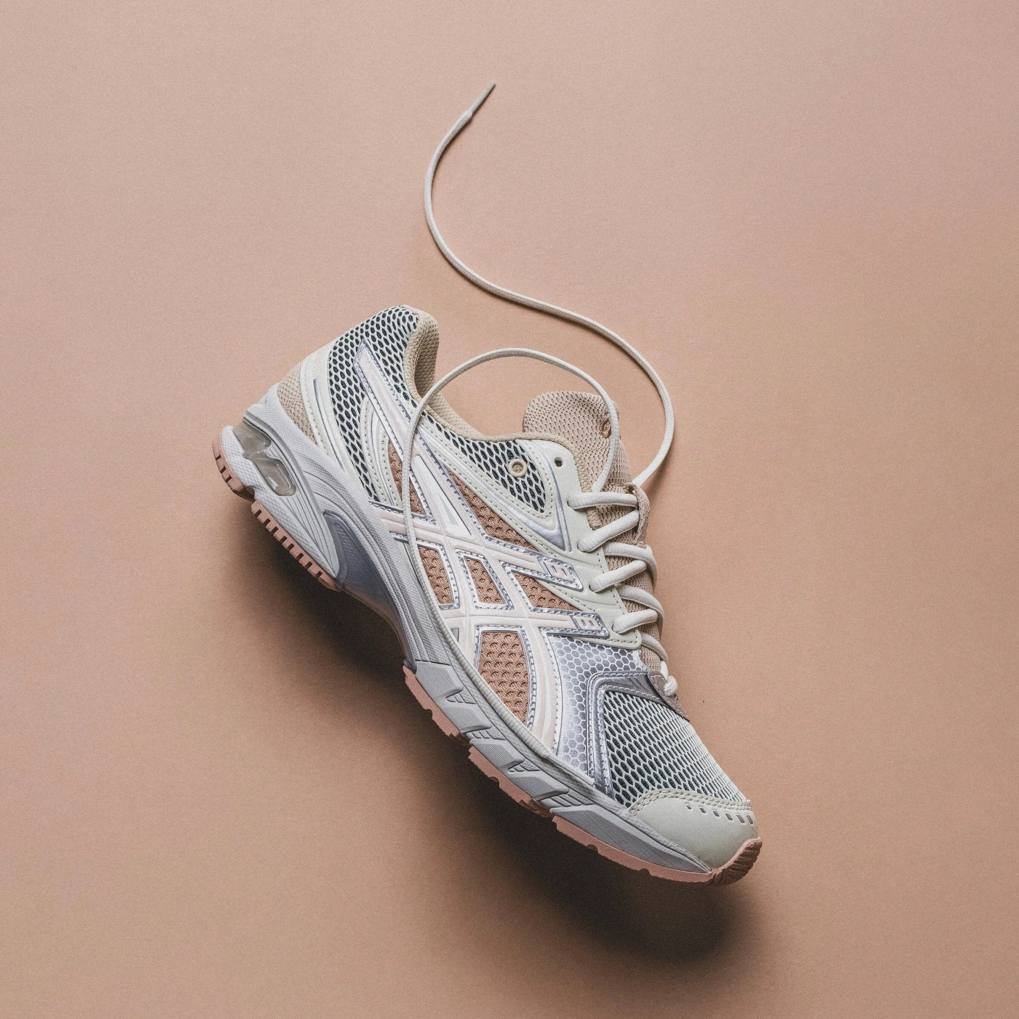 Gelds Trainer Grey Mineral mesh All-around ease Movement Comfort