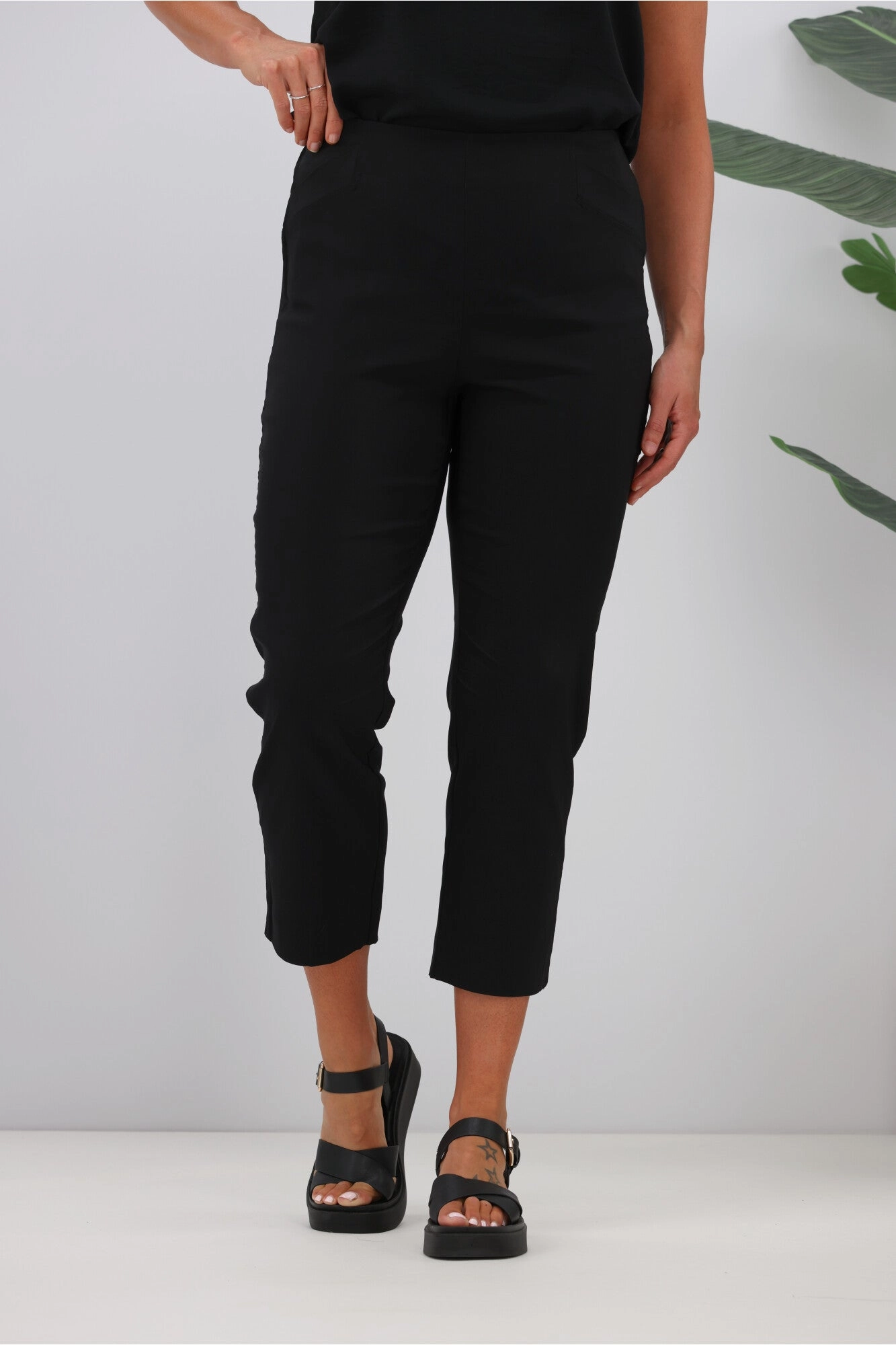 Flexible Stitching Threadz Basic Pant Black