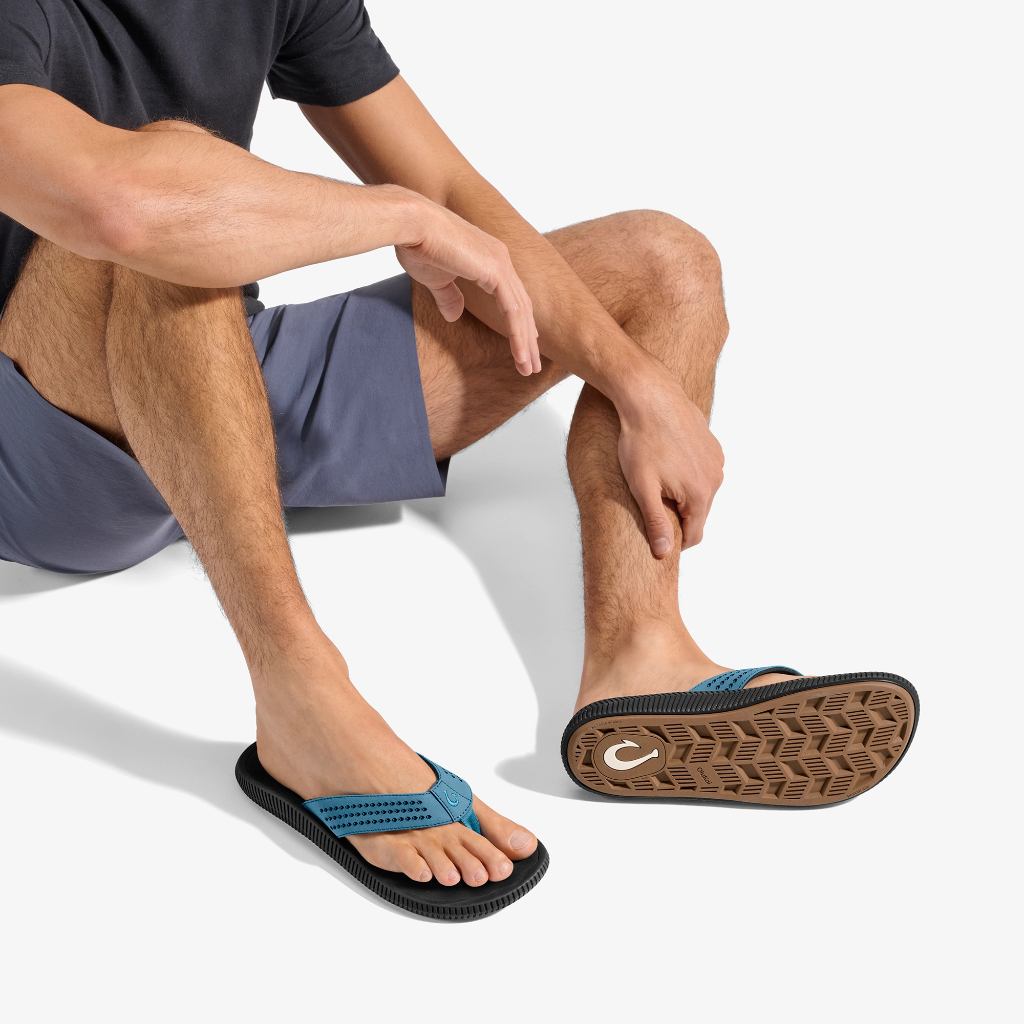 Light Travel Ulele - Blue Fog / Lava Rock