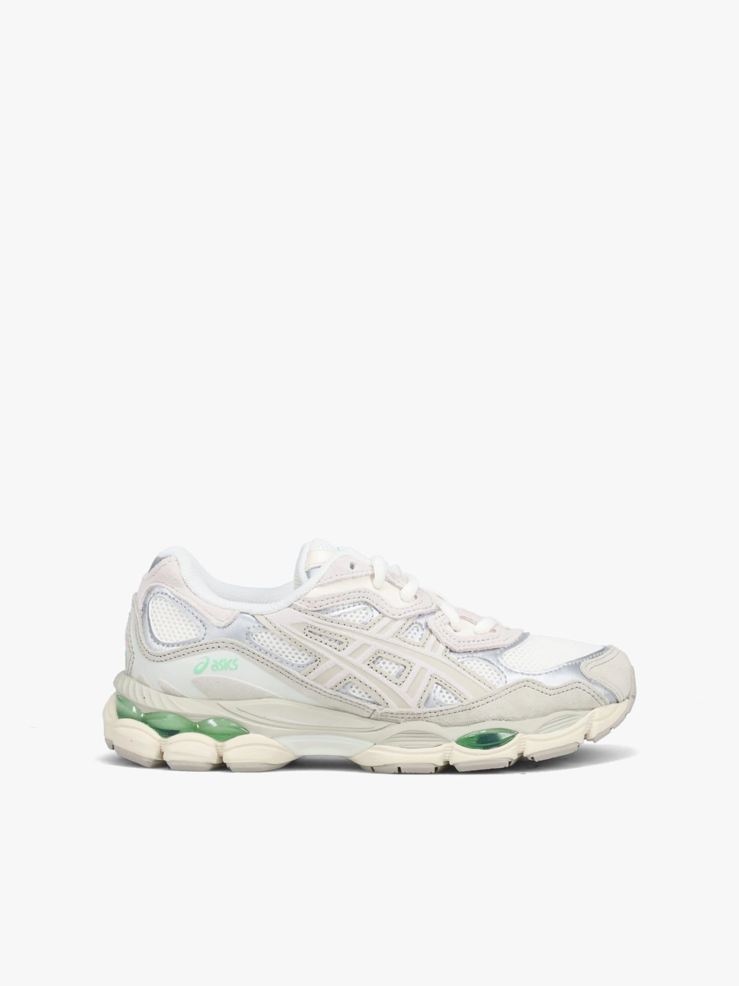 Unbeatable Traction Dual Tone Gelnyc Cream Fossil suede Mesh