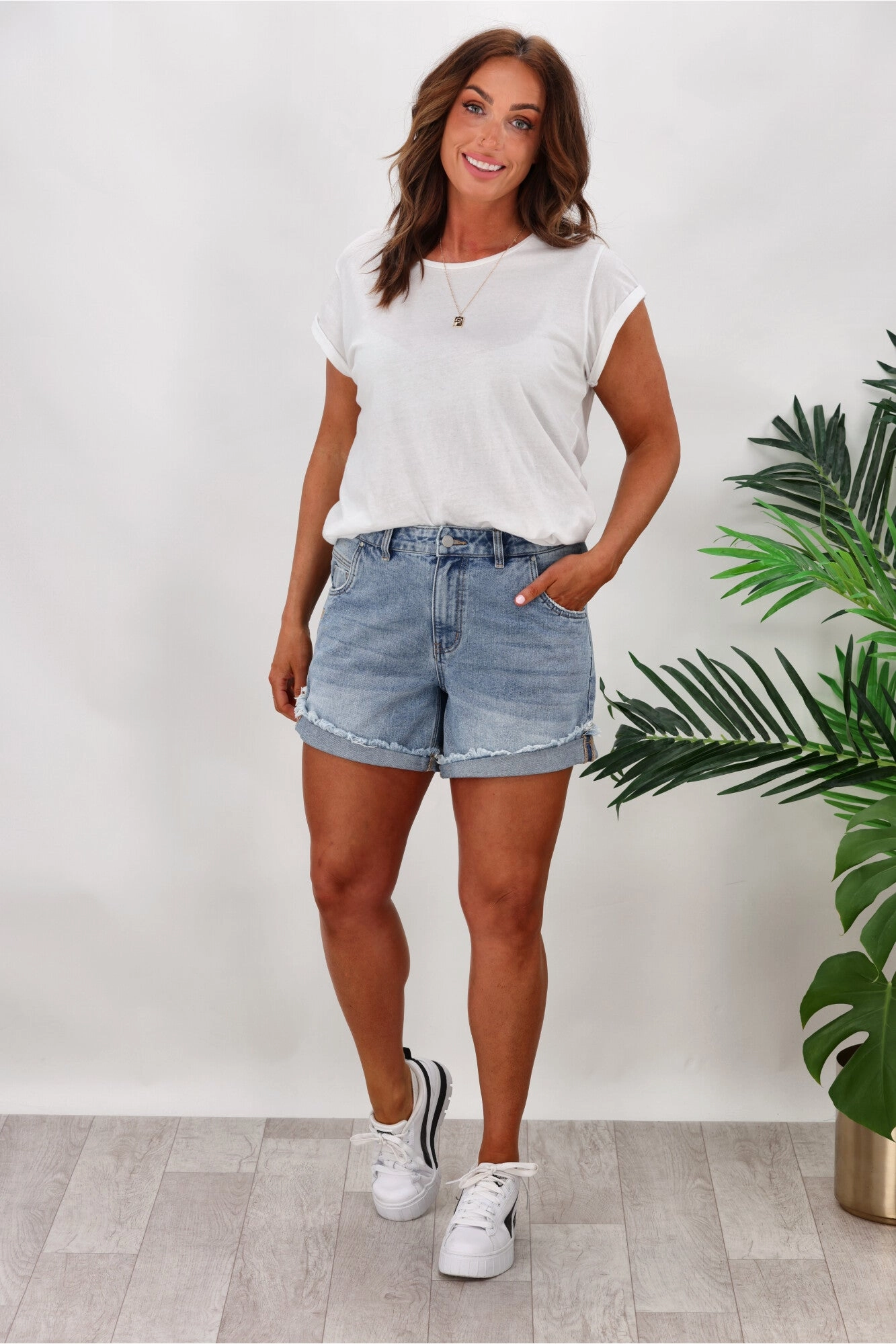 Cozy Comfort Fit Breezy Motion Shine On Label Baxter Short Washed Blue