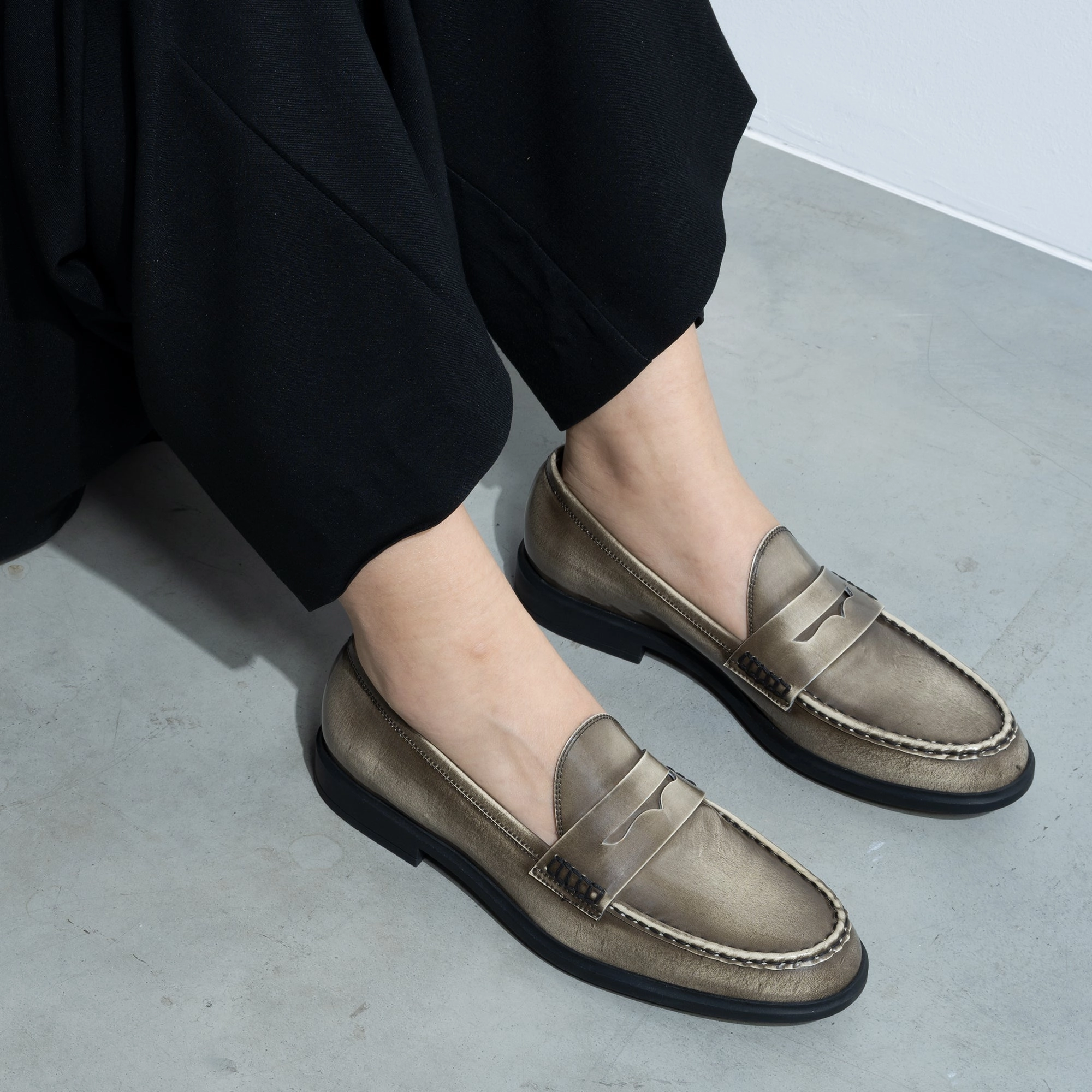 Vend?me Blandine cream spazzolato leather loafers Leather Finish