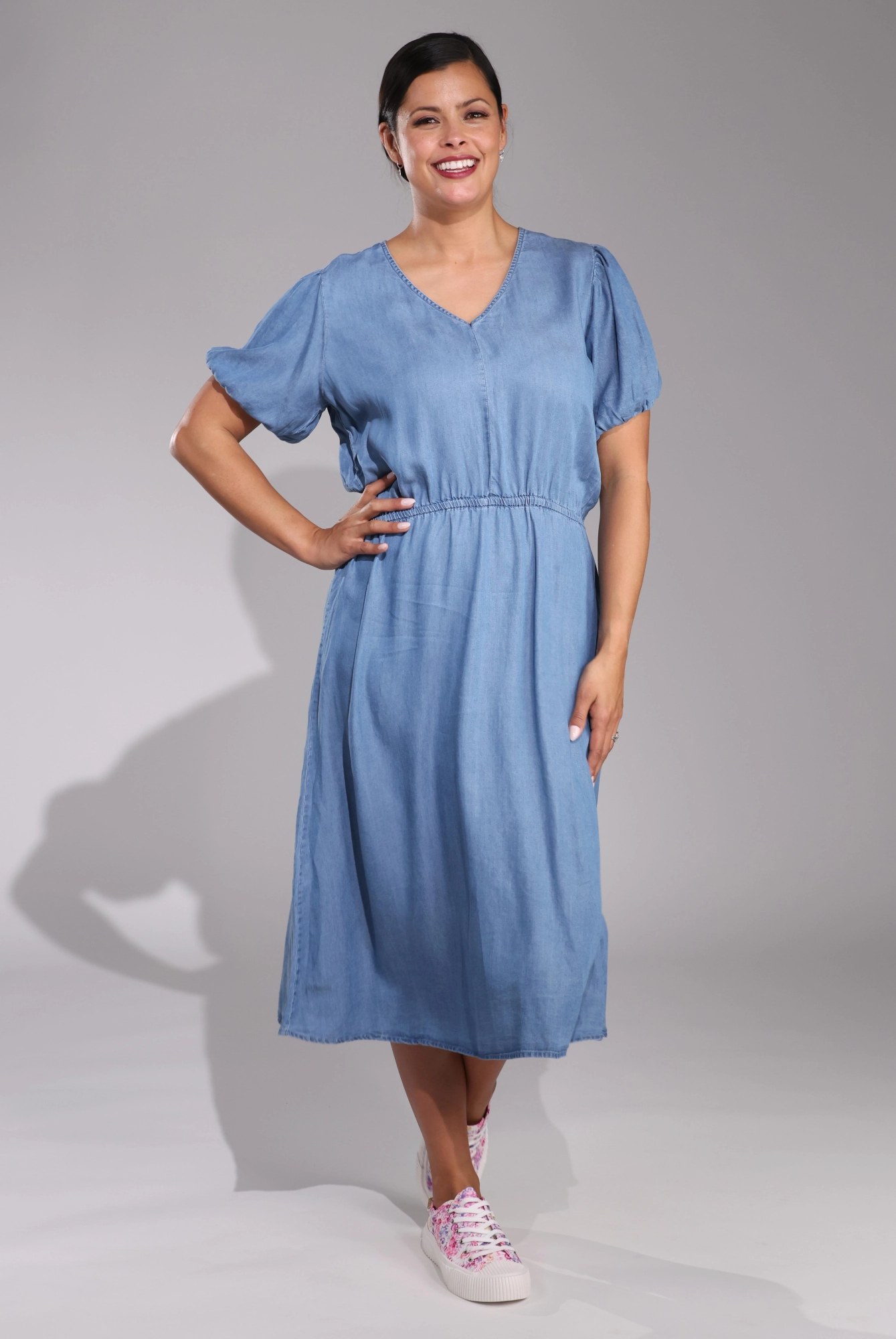 Flowy-Shape Dress | LIGHT INDIGO | 6634C1