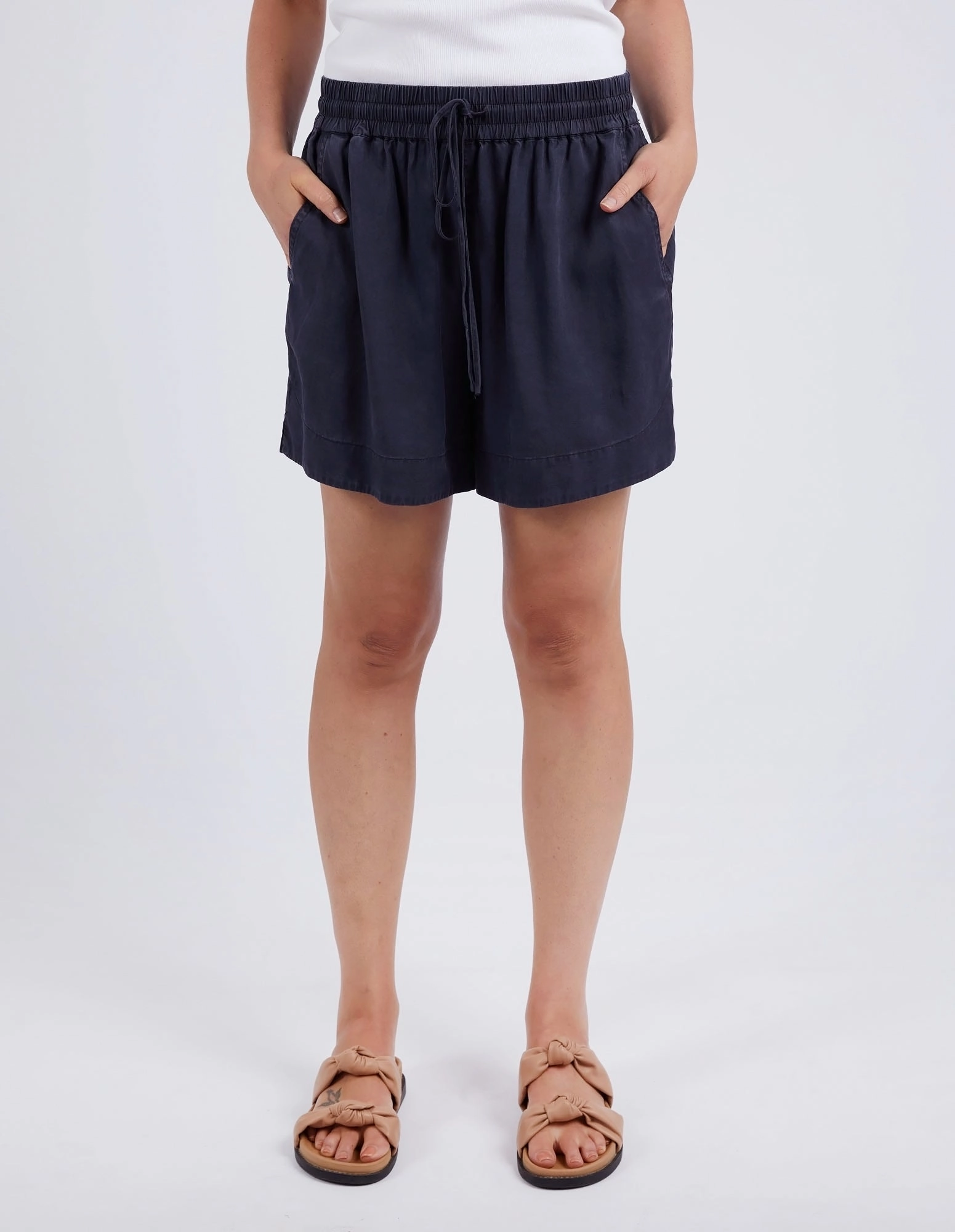Elm Bliss Washed Short Washed Navy Chic Look Comfy Shape