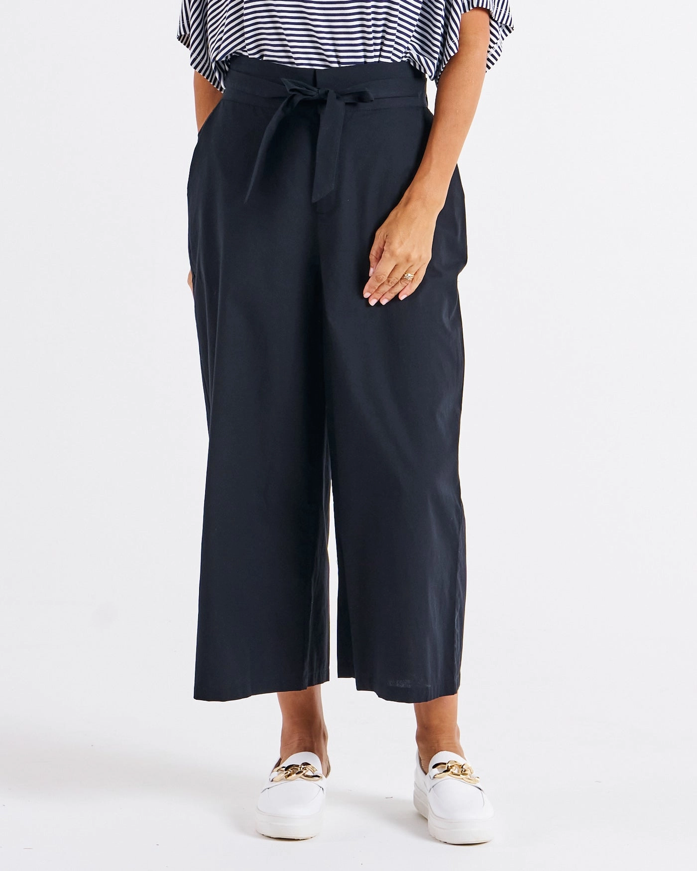 Betty Basics Cabo Crop Pant Black Comfy Active Wear