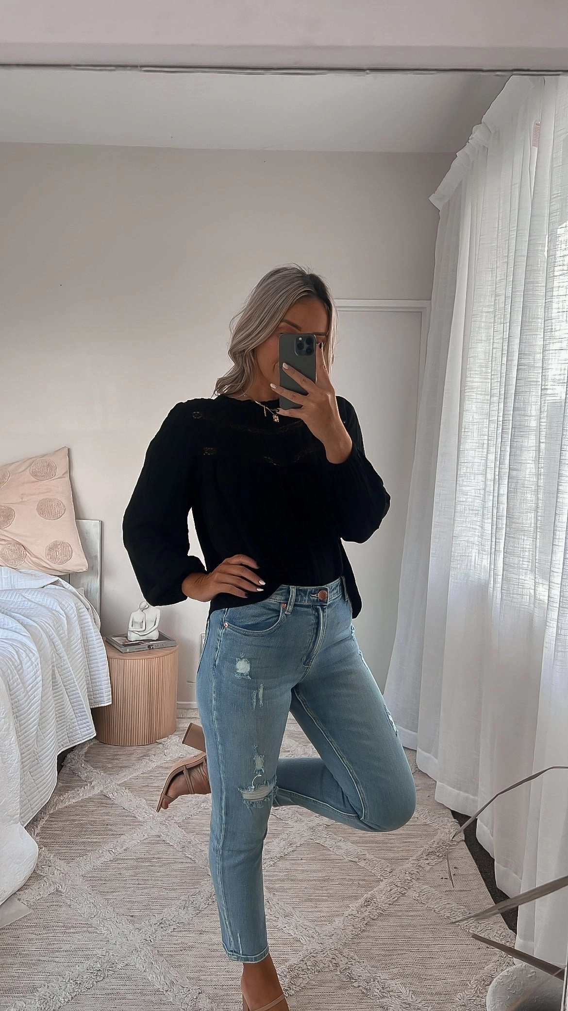 Cycling Trip Minimalist Style Athletic Flexibility Wakee Denim Scarlett Jeans Washed Blue