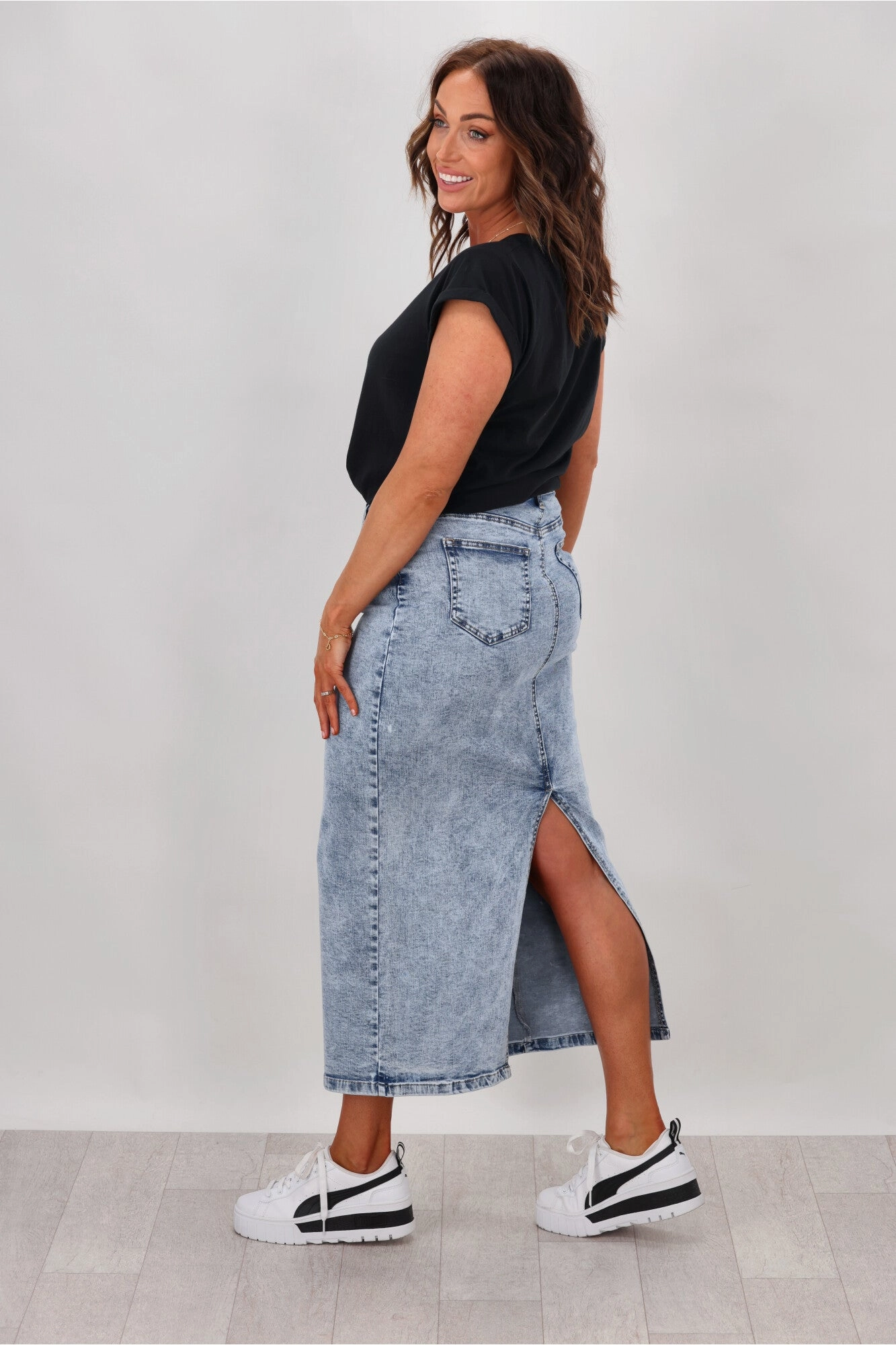 Wakee Erin Denim Skirt Washed Blue workday wear