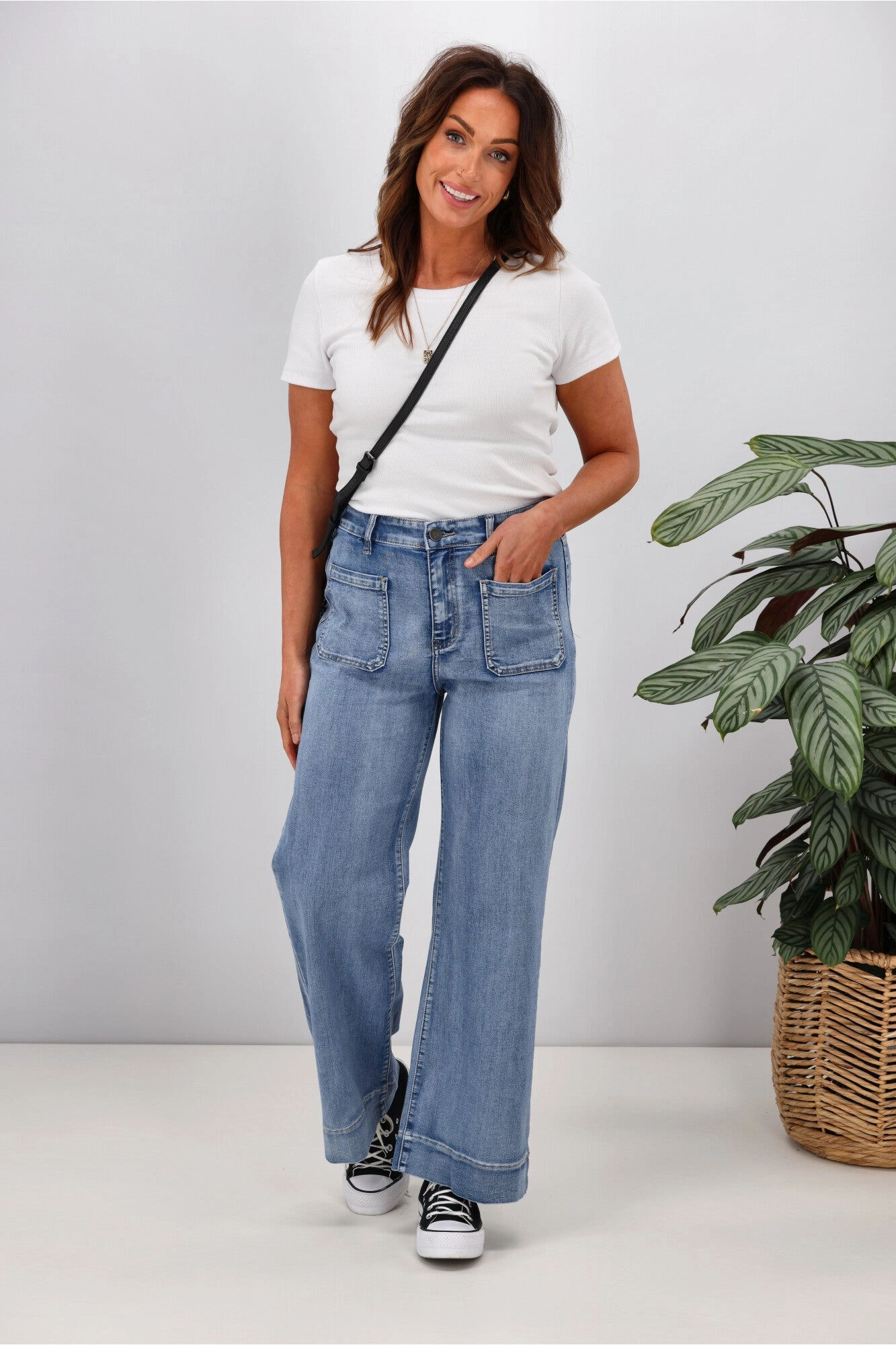 Travel Enthusiast Outdoor Running Abrasion resistant Wakee Lizzy Jean Washed Blue