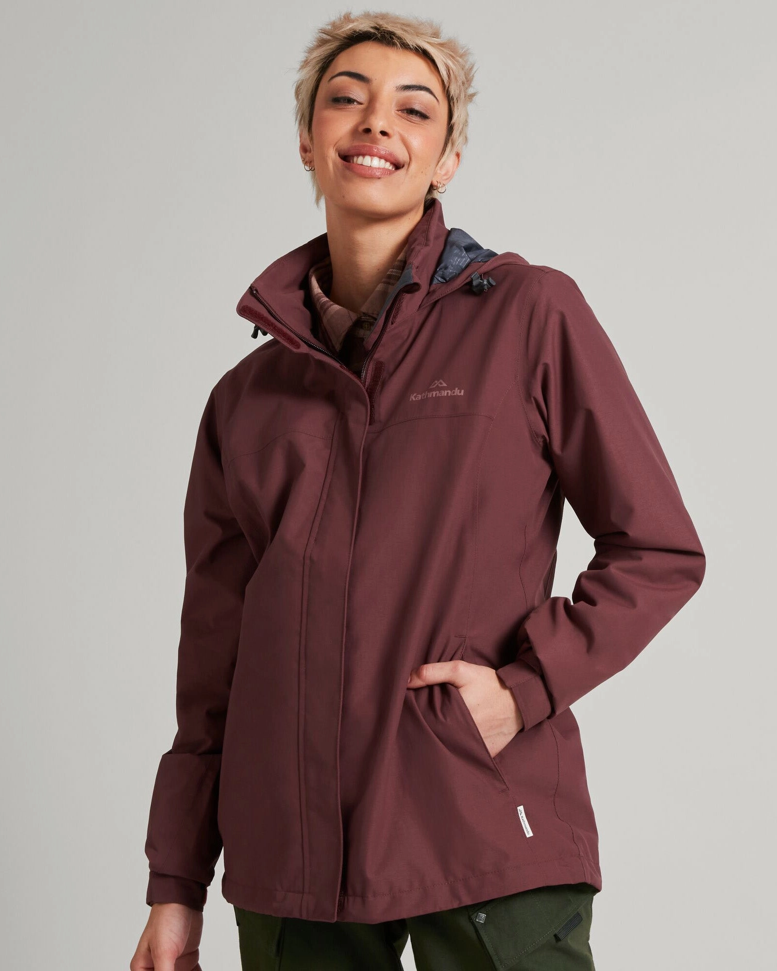 Women's Andulo 2-layer Rain Jacket - Mahogany Modern Travel Look