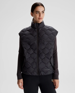 Everyday apparel Women's Any Time Down Short Vest - Black Stingray